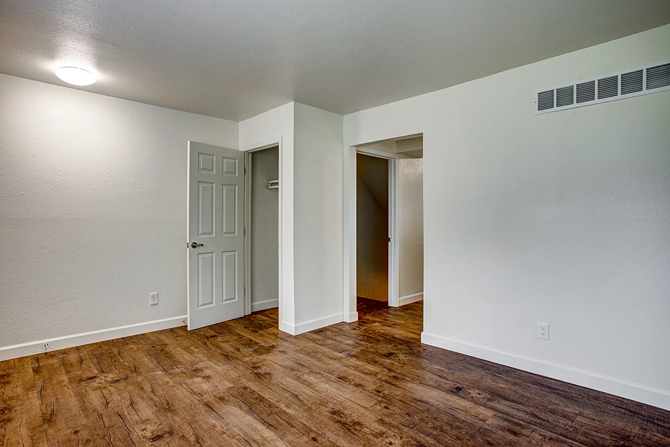 Metro Apartments at Wood River 543 Charles Ave Wood River, IL