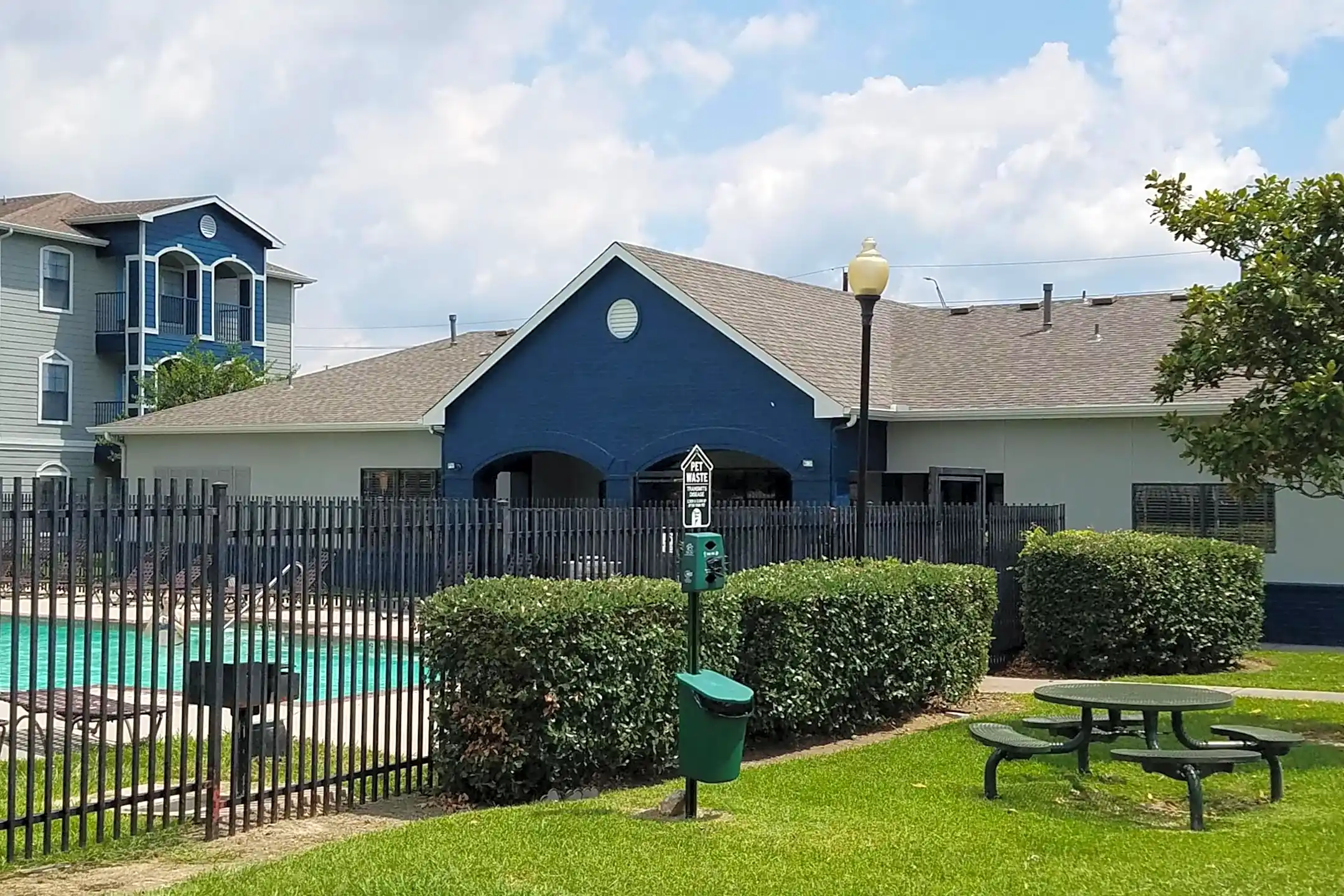 The Edge Beaumont, TX 77705