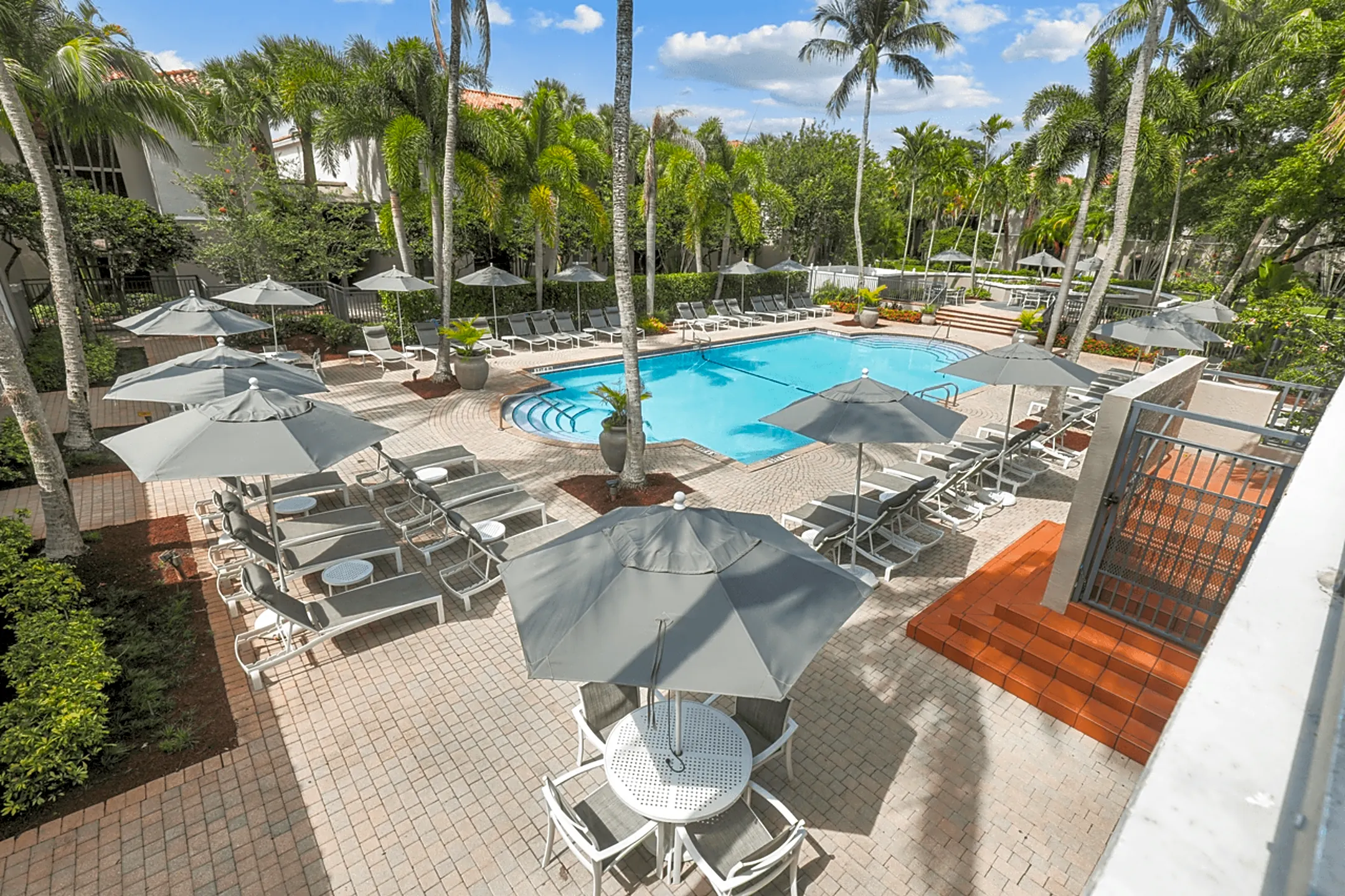 Coconut Palm Club Apartments - 5400 NW 55th Blvd | Coconut Creek, FL ...