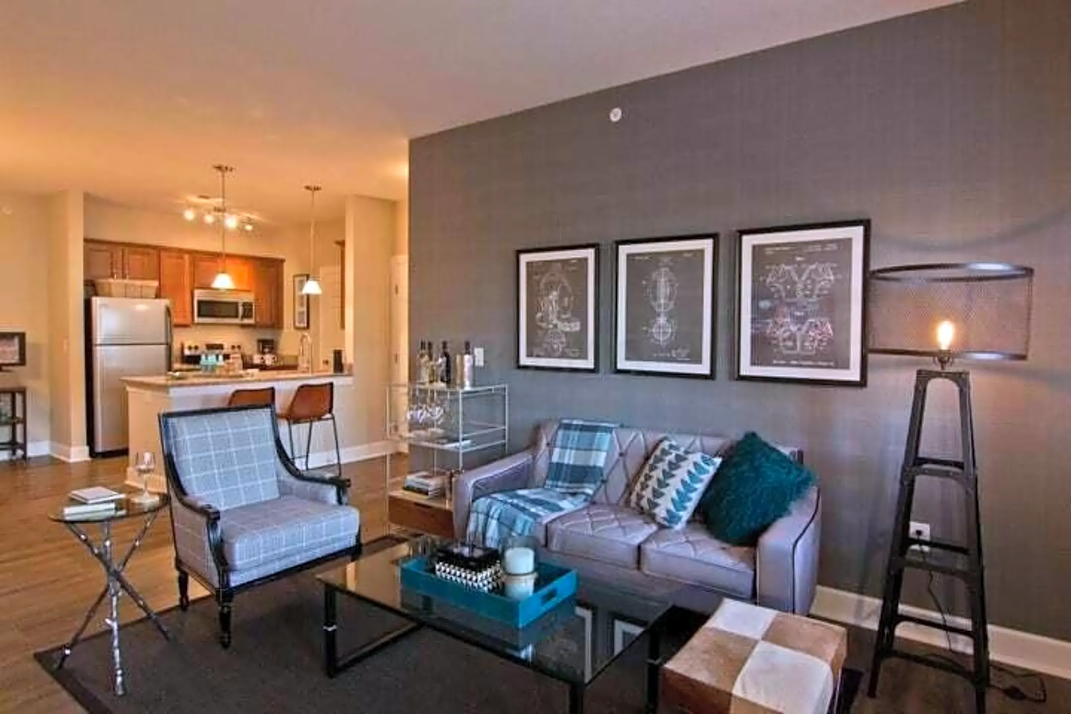 Living Room - 710 Zumstein Ln - Westerville, OH