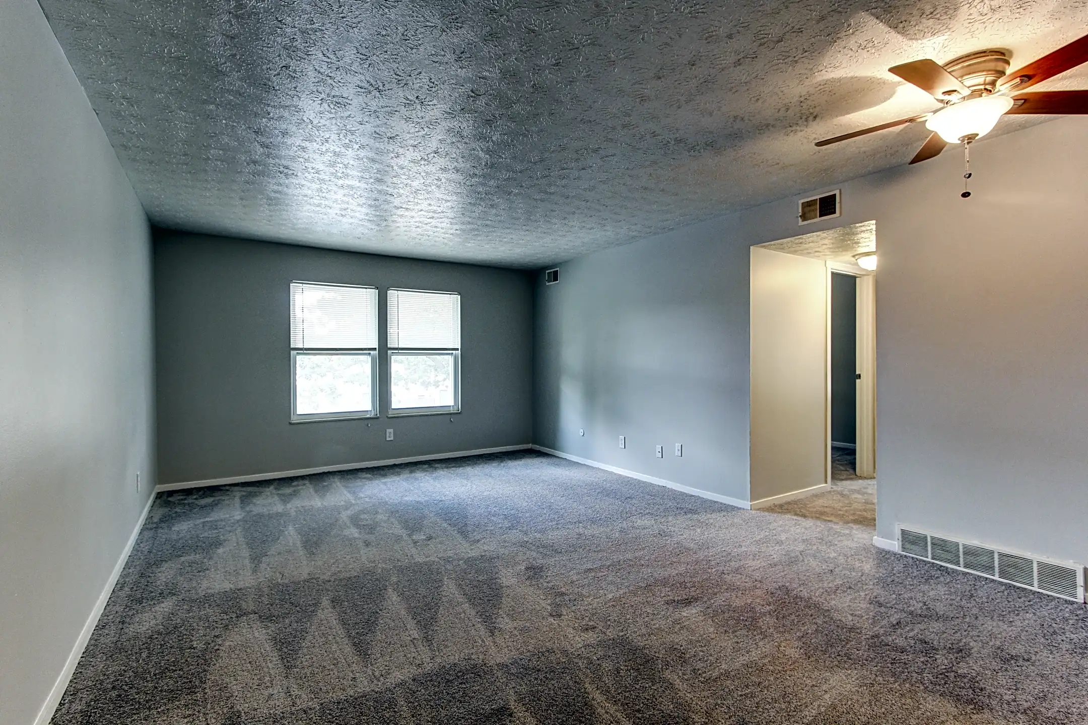 Hilliard Village 3400 Twin Creeks Dr Columbus, OH Apartments for