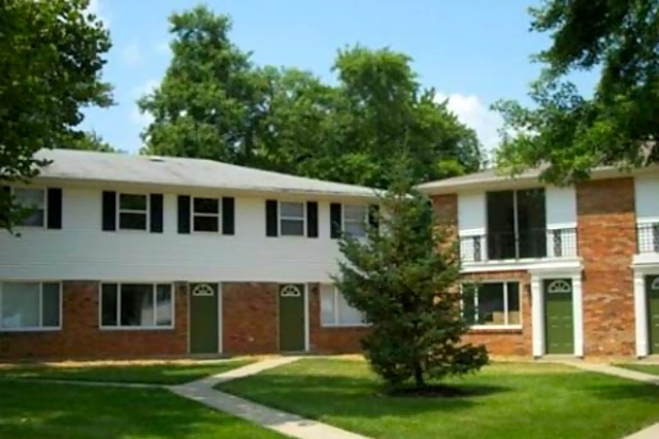 Building - Galloway Village Apartments - Columbus, OH
