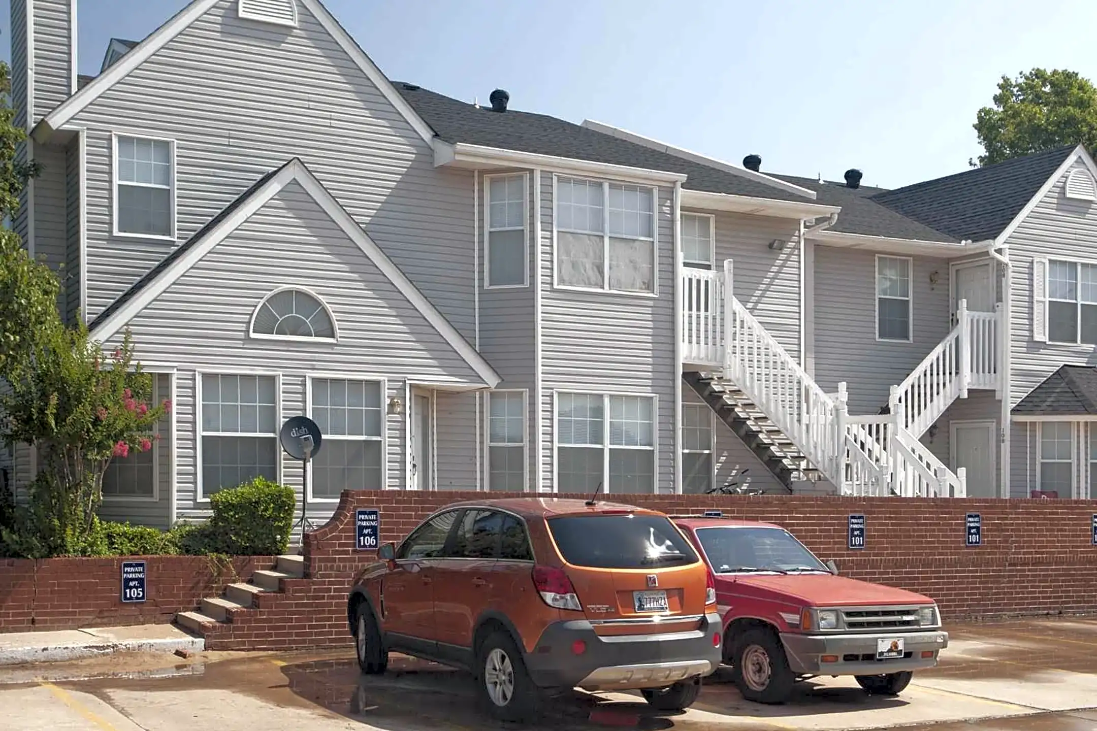 Building - Cape Cod Condominiums - Oklahoma City, OK