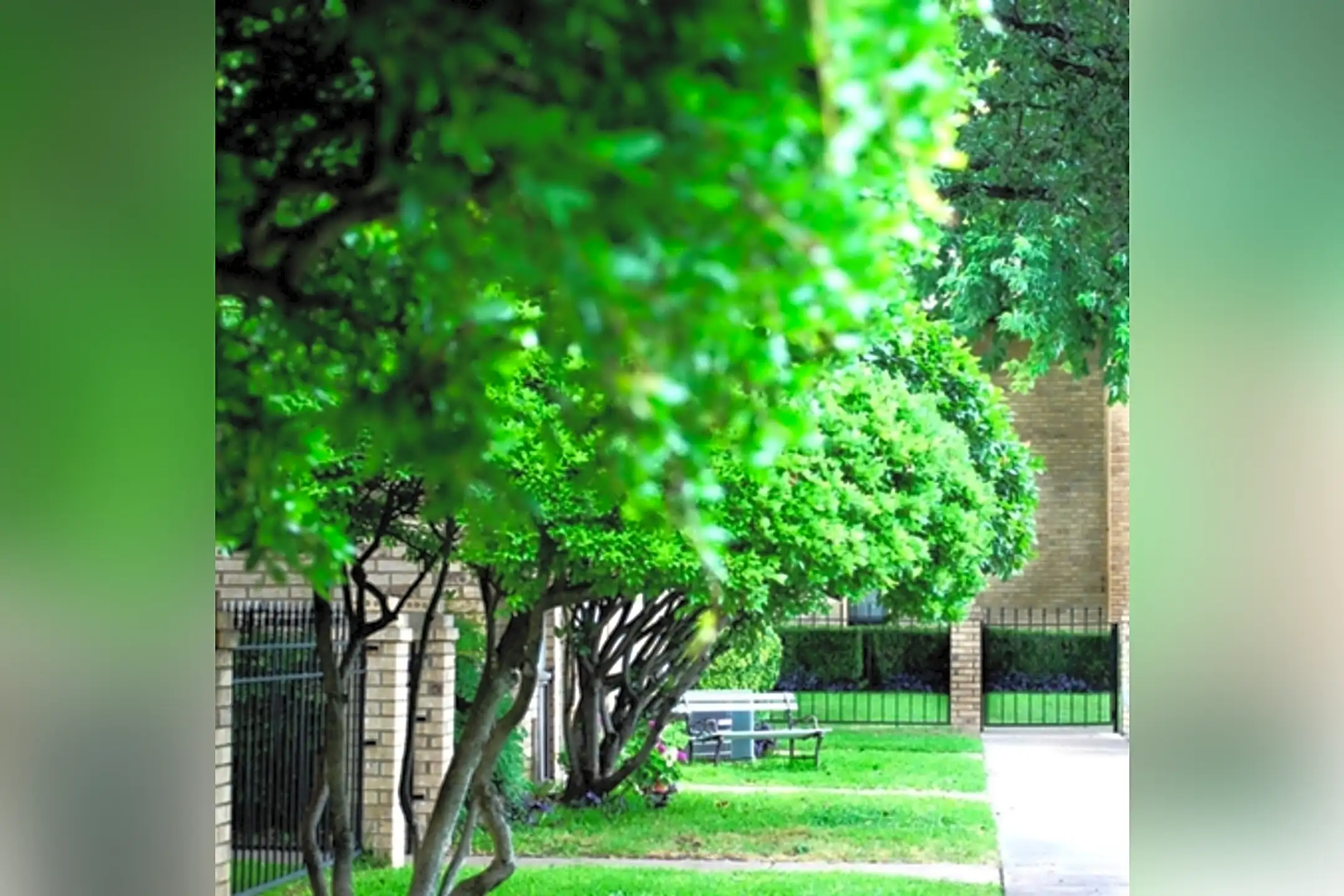 Redbird Village Apartment Homes Duncanville, TX 75116