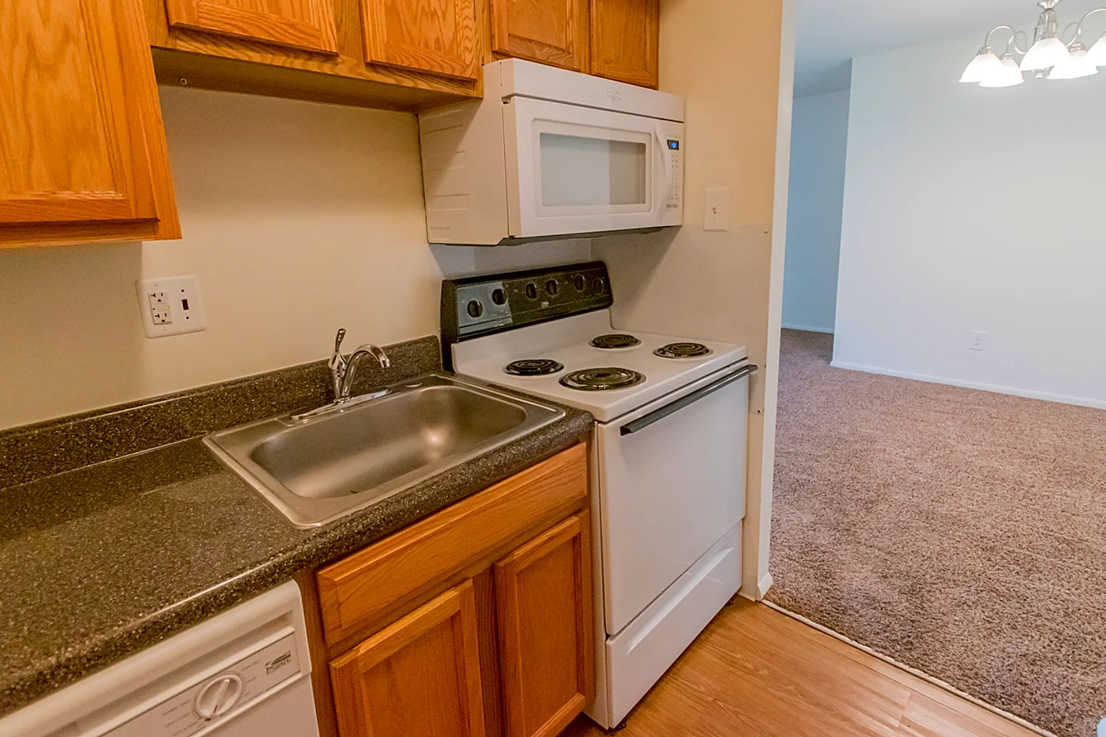 Caln East Apartments 100 Plaza Dr Downingtown, PA Apartments for