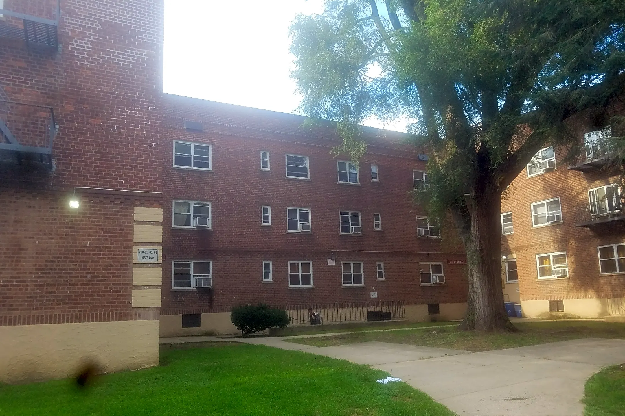 Bayside Manor Park Apartments 21005 43rd Ave Bayside, NY Apartments