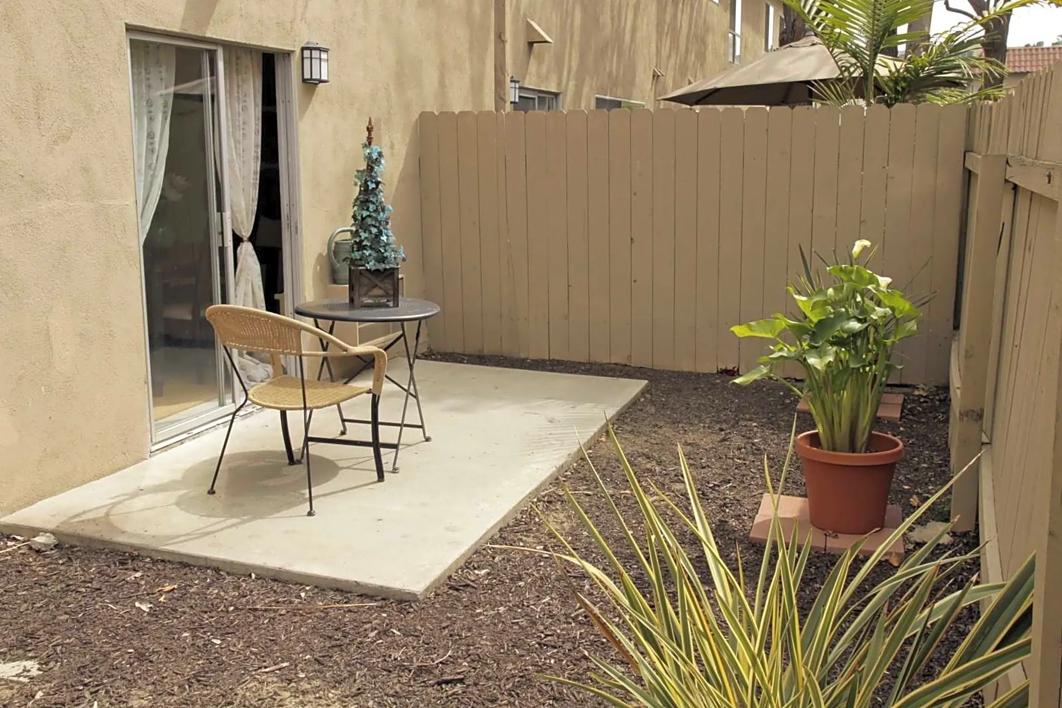 Patio / Deck - The Courtyards At South Coast - Santa Ana, CA