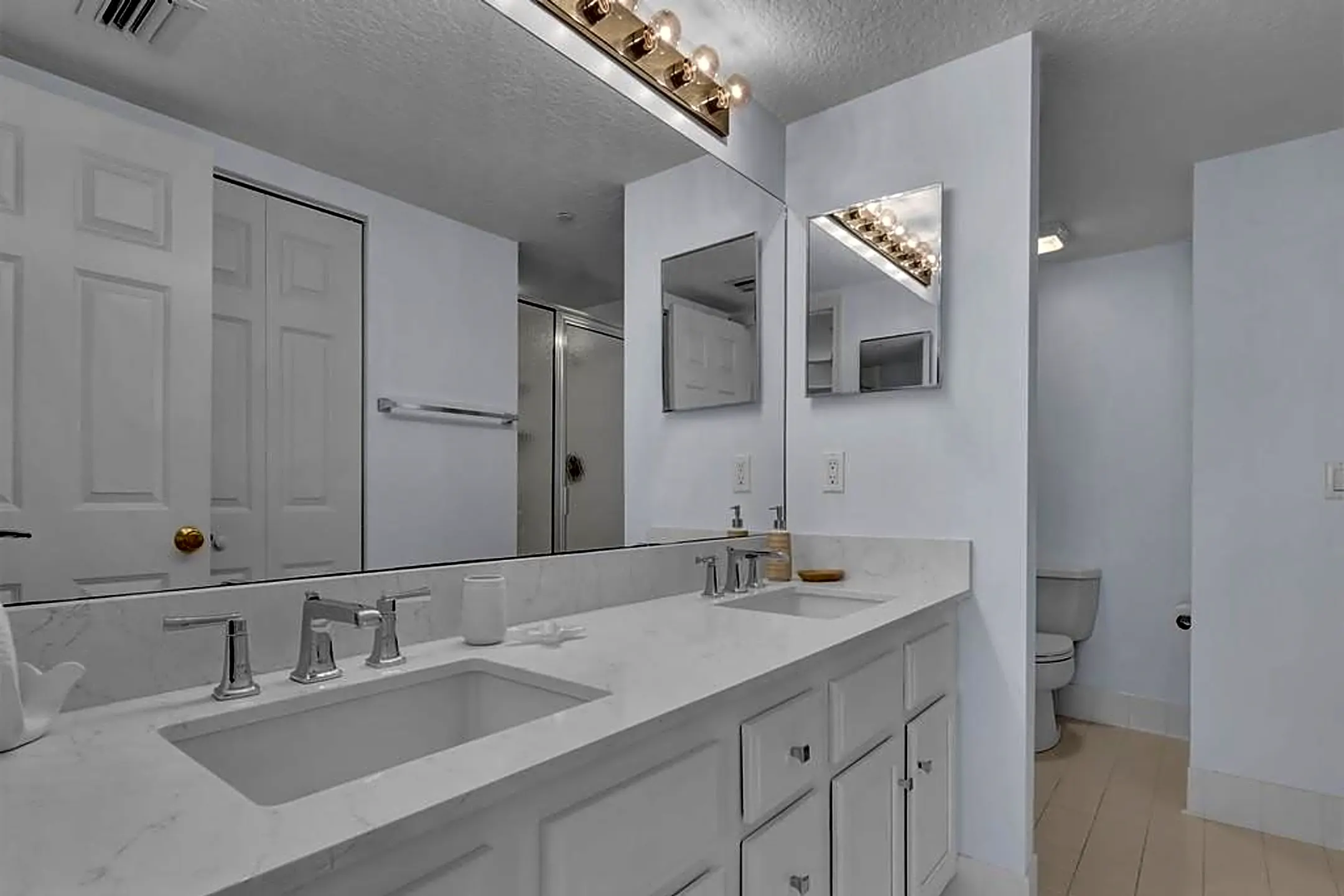 Bathroom - 2700 Ocean Dr #300 - Vero Beach, FL