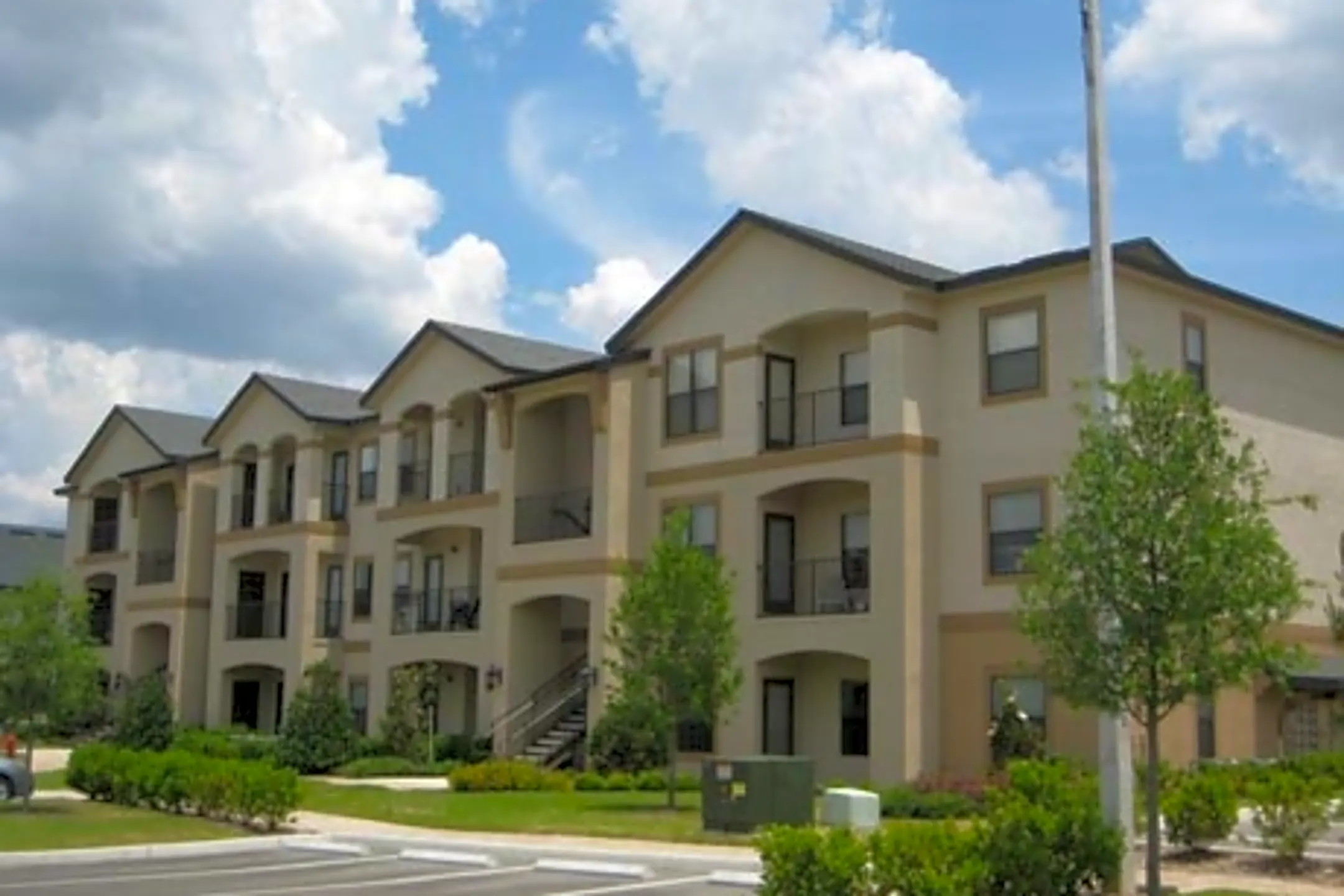The Quarters Apartment Homes 797 Teague Trl Lady Lake, FL