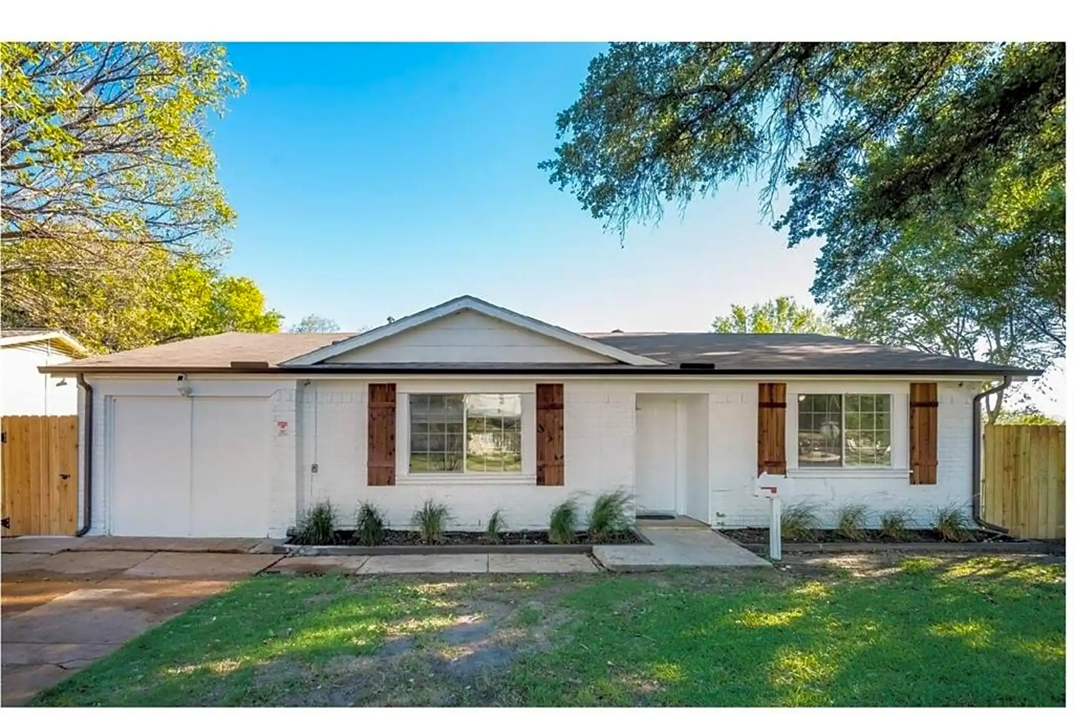 Building - 1712 Rusdell Dr - Irving, TX