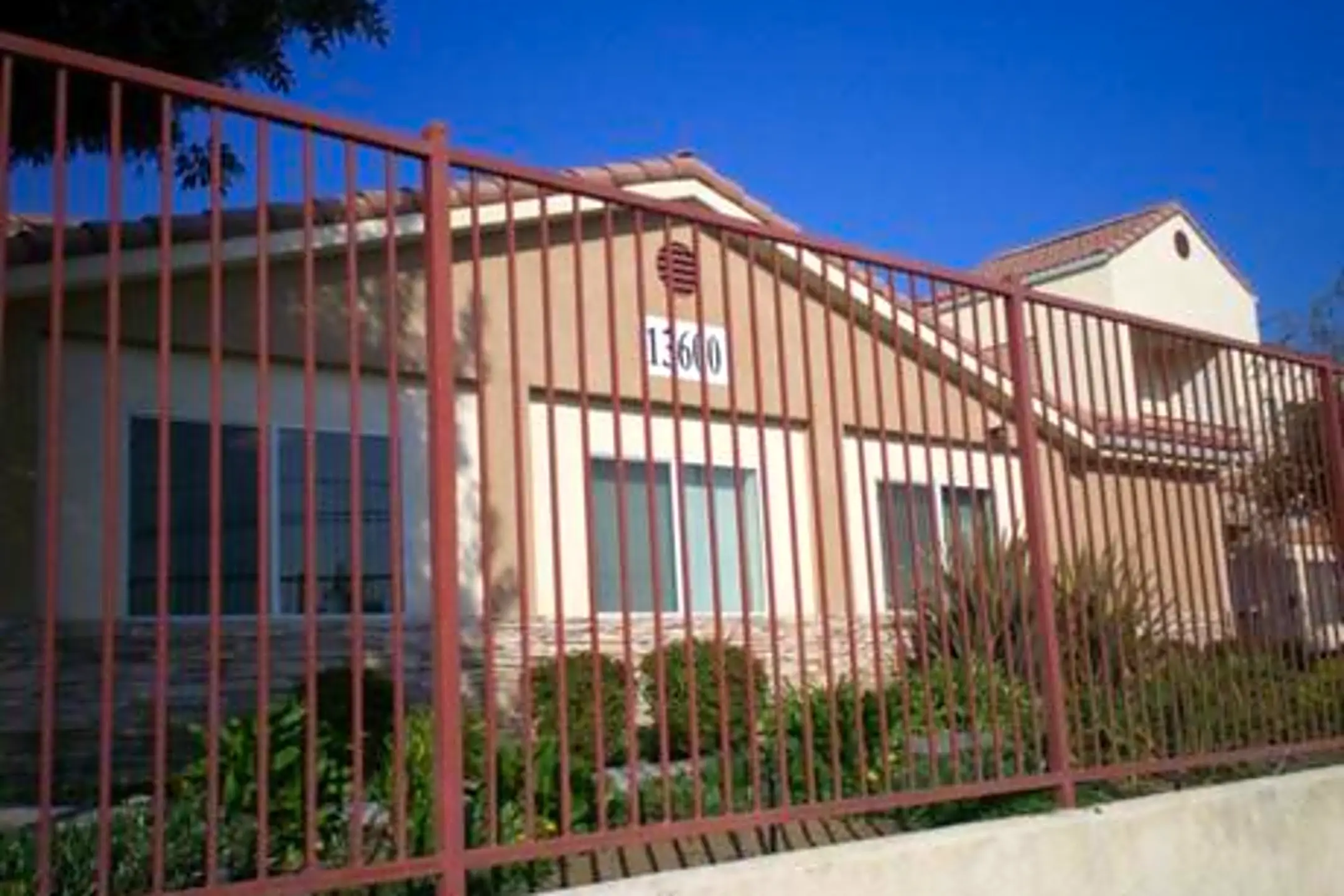 Quail Ridge Apartments 13600 E Parlier Ave Parlier, CA Apartments