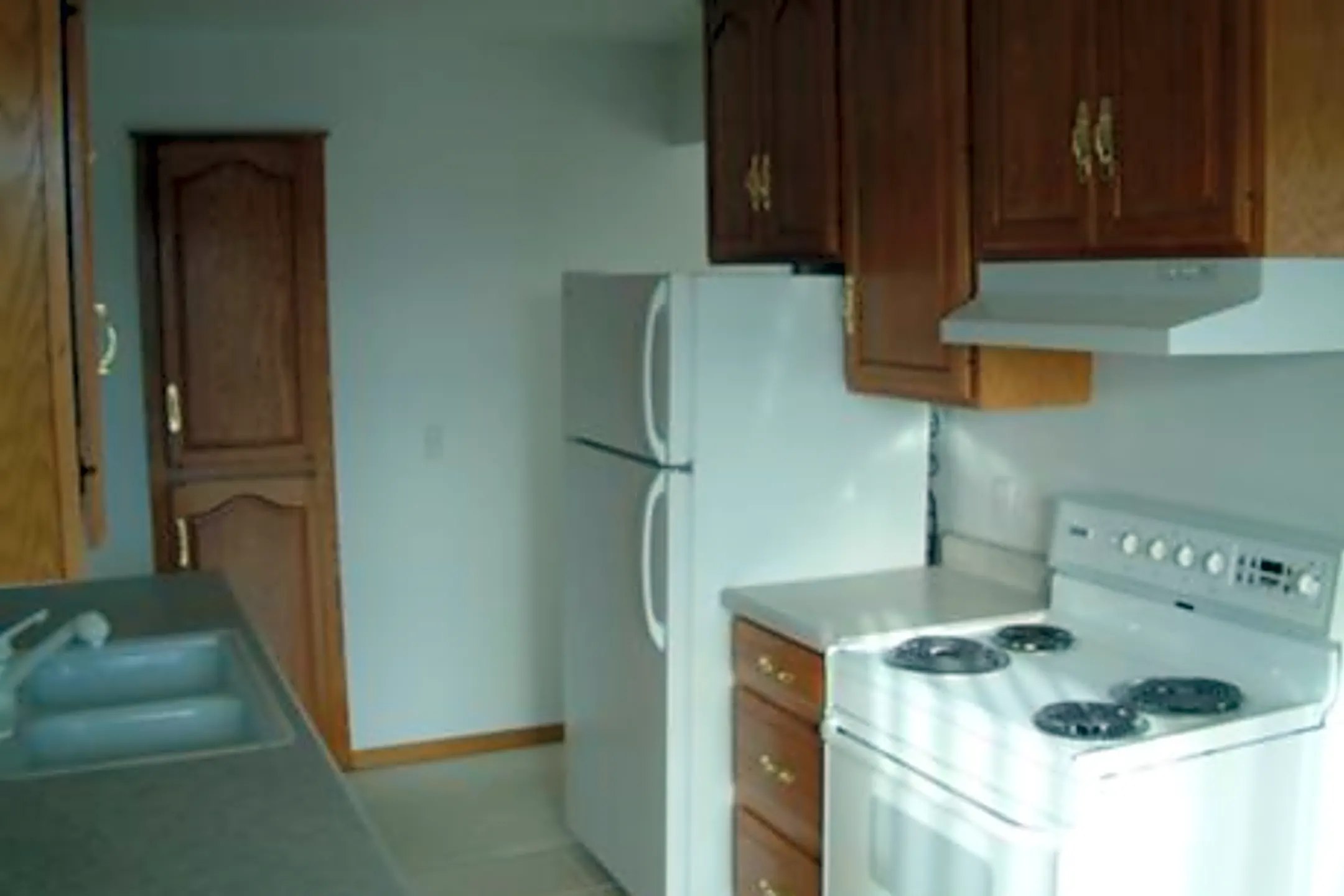 Summerfield Apartments 951 Ensley Ave Northfield, MN Apartments for