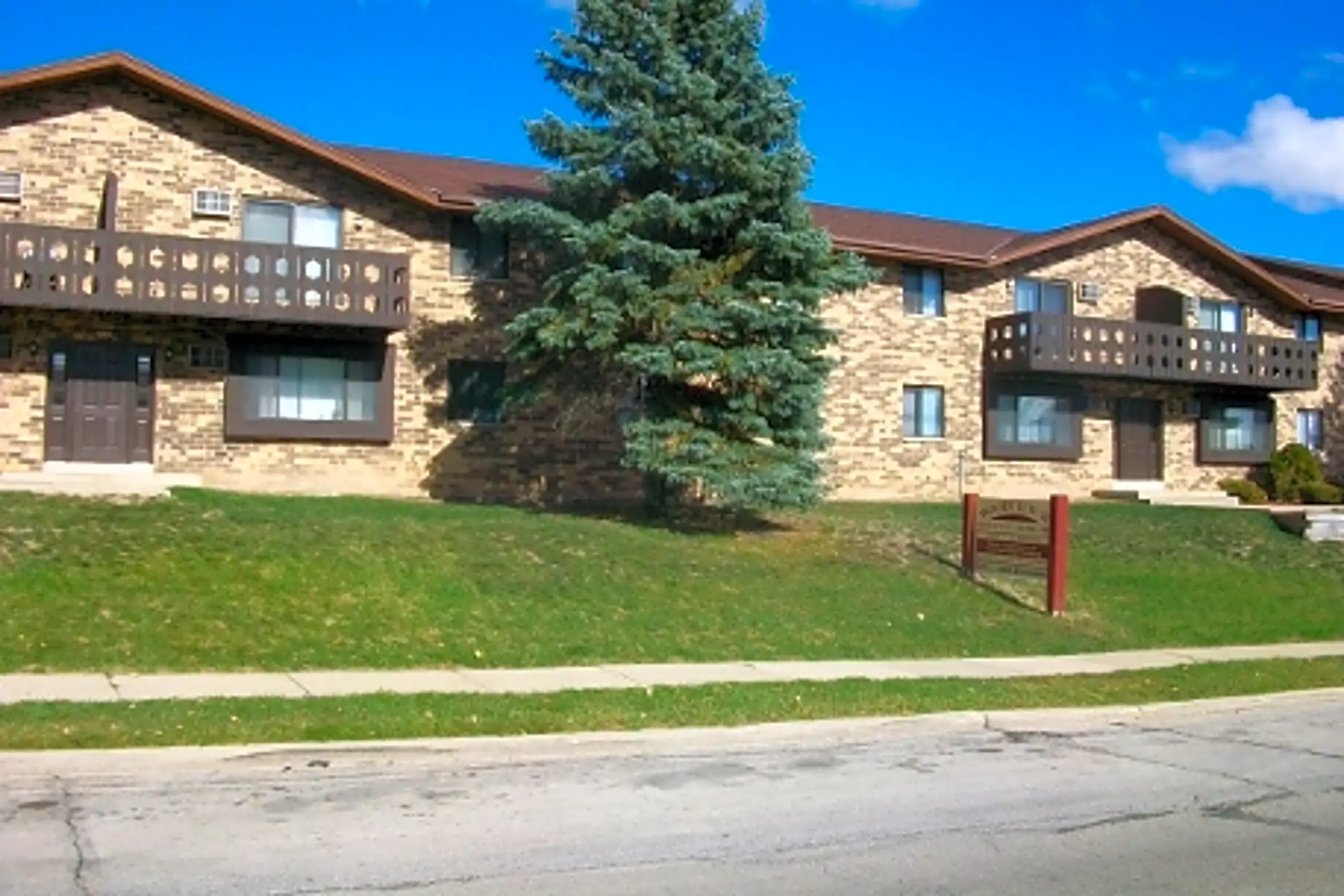 Woodview I & II 991410004 W Appleton Ave Milwaukee, WI Apartments for Rent Rent.