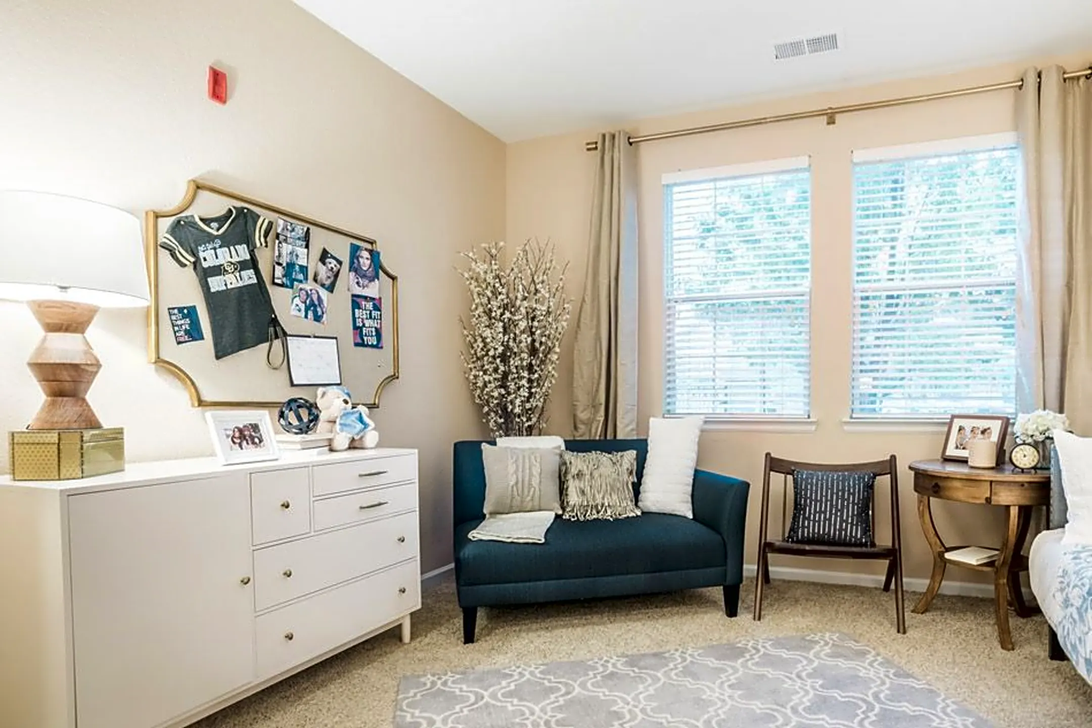 IMT Lone Tree Apartments 10047 Park Meadows Dr Lone Tree, CO