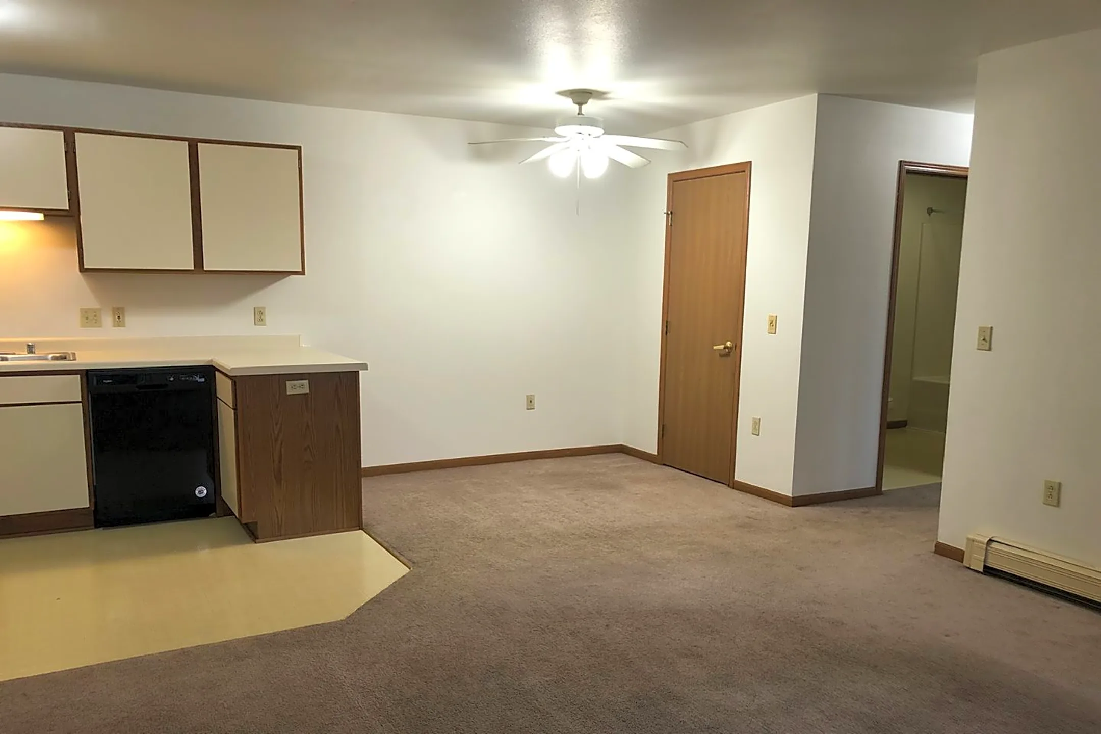 2409 Charlotte Ct 2409 Charlotte Ct unit 4 Antigo, WI Houses for