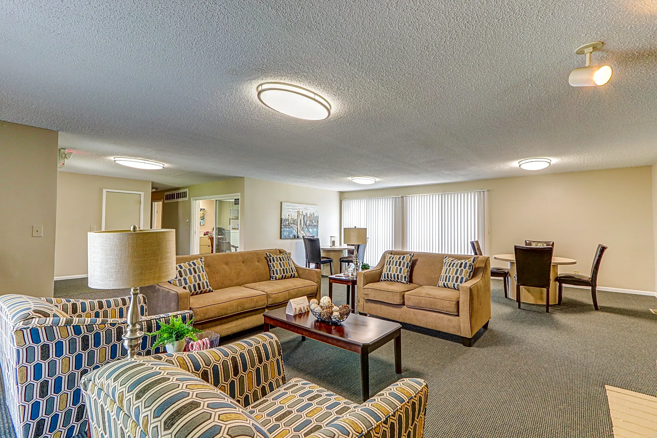 Bridgewood Apartments 25891 Bridgewood Ln Brownstown, MI Apartments