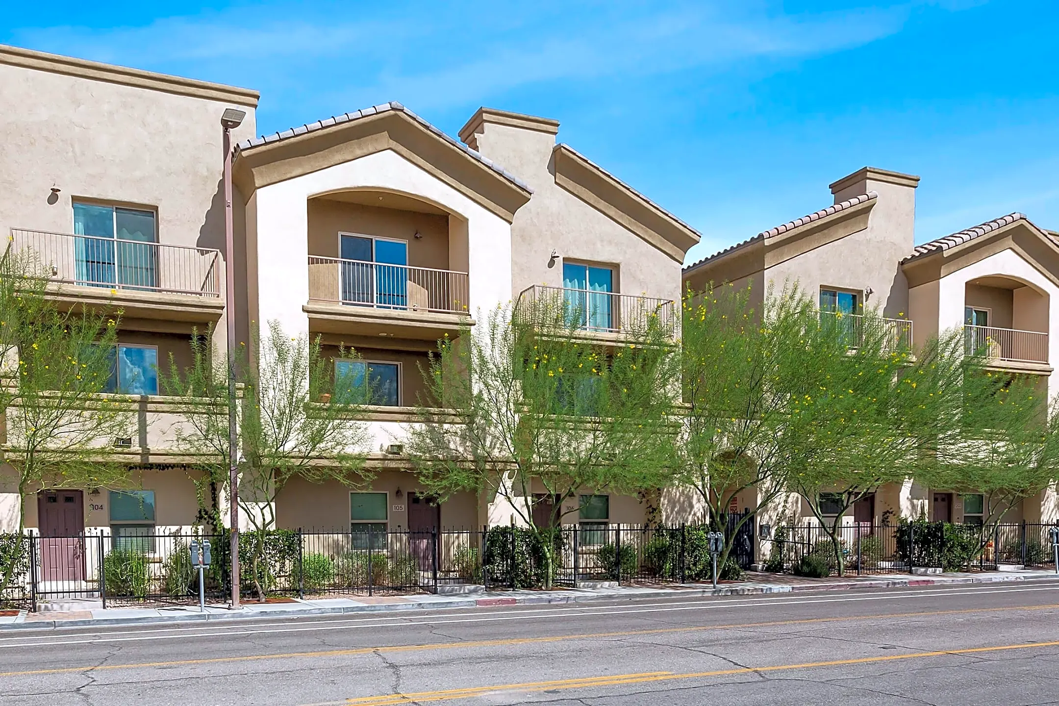 McCormick Luxury Apartments - 201 South Stone Avenue | Tucson, AZ ...