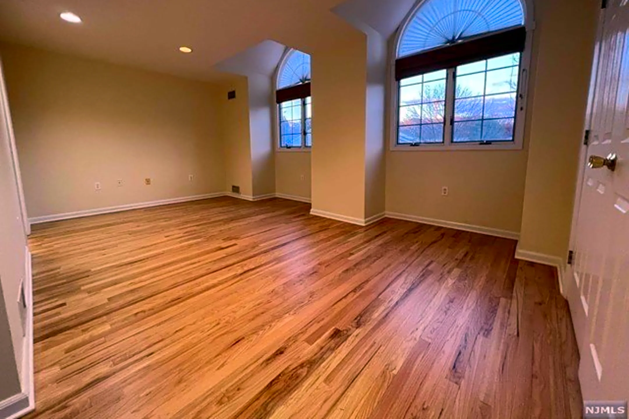 10 Foxwood Square Old Tappan, NJ Houses for Rent Rent.