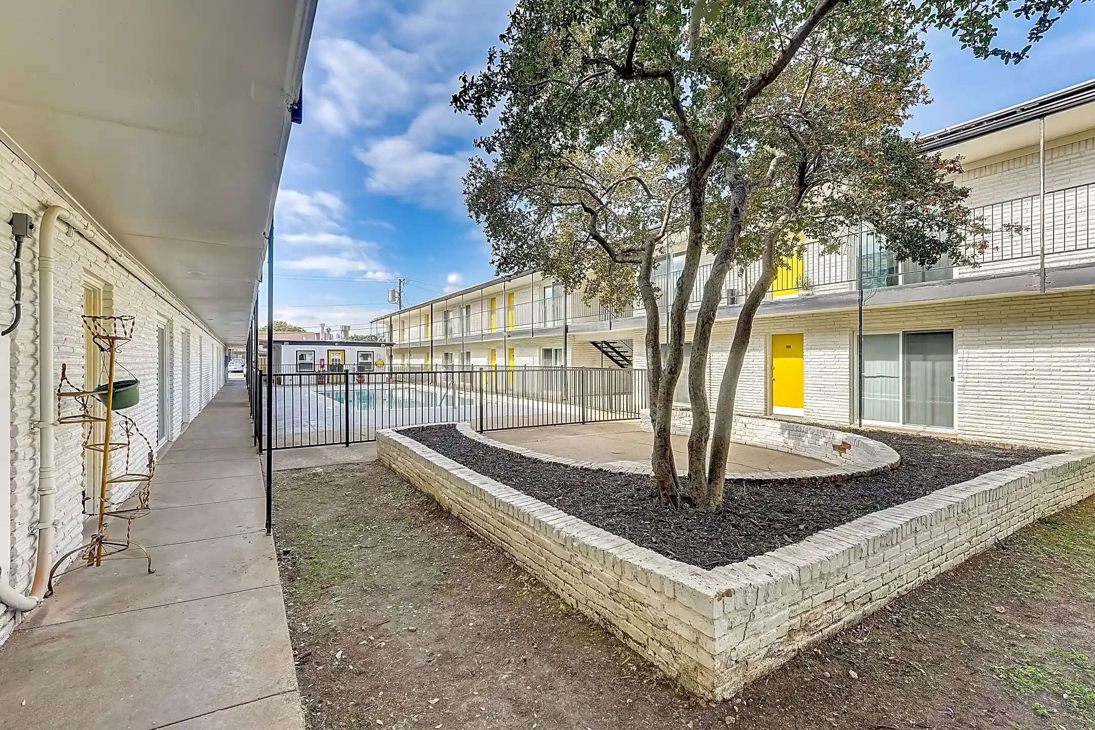 Hart House 1235 Hartsdale Dr Dallas, TX Apartments for Rent Rent.