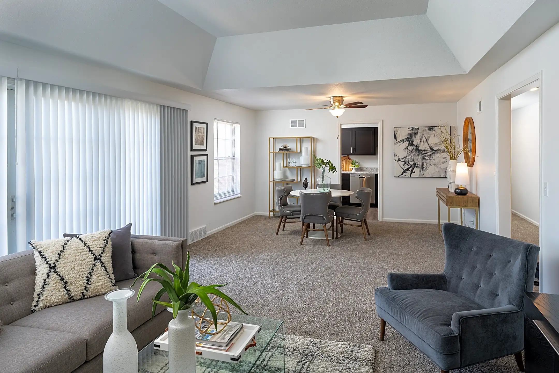 Kansas City Apartments 7200 Eby Ave Overland Park, KS