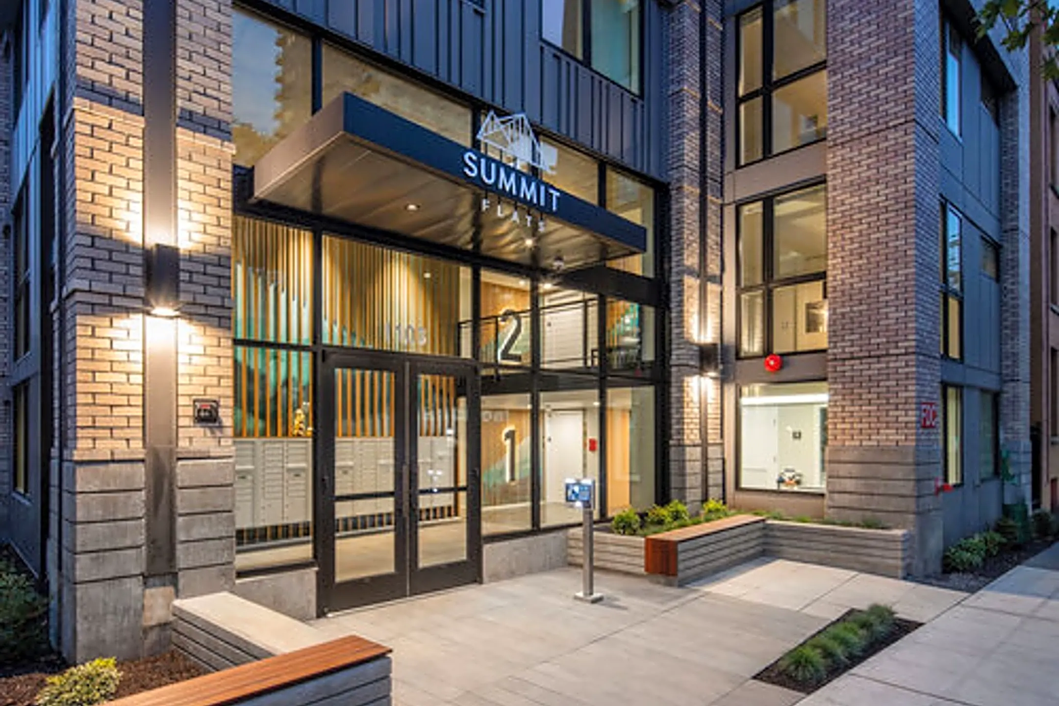 Summit Flats Contemporary Studios & Lofts - 1103 Summit Ave | Seattle ...