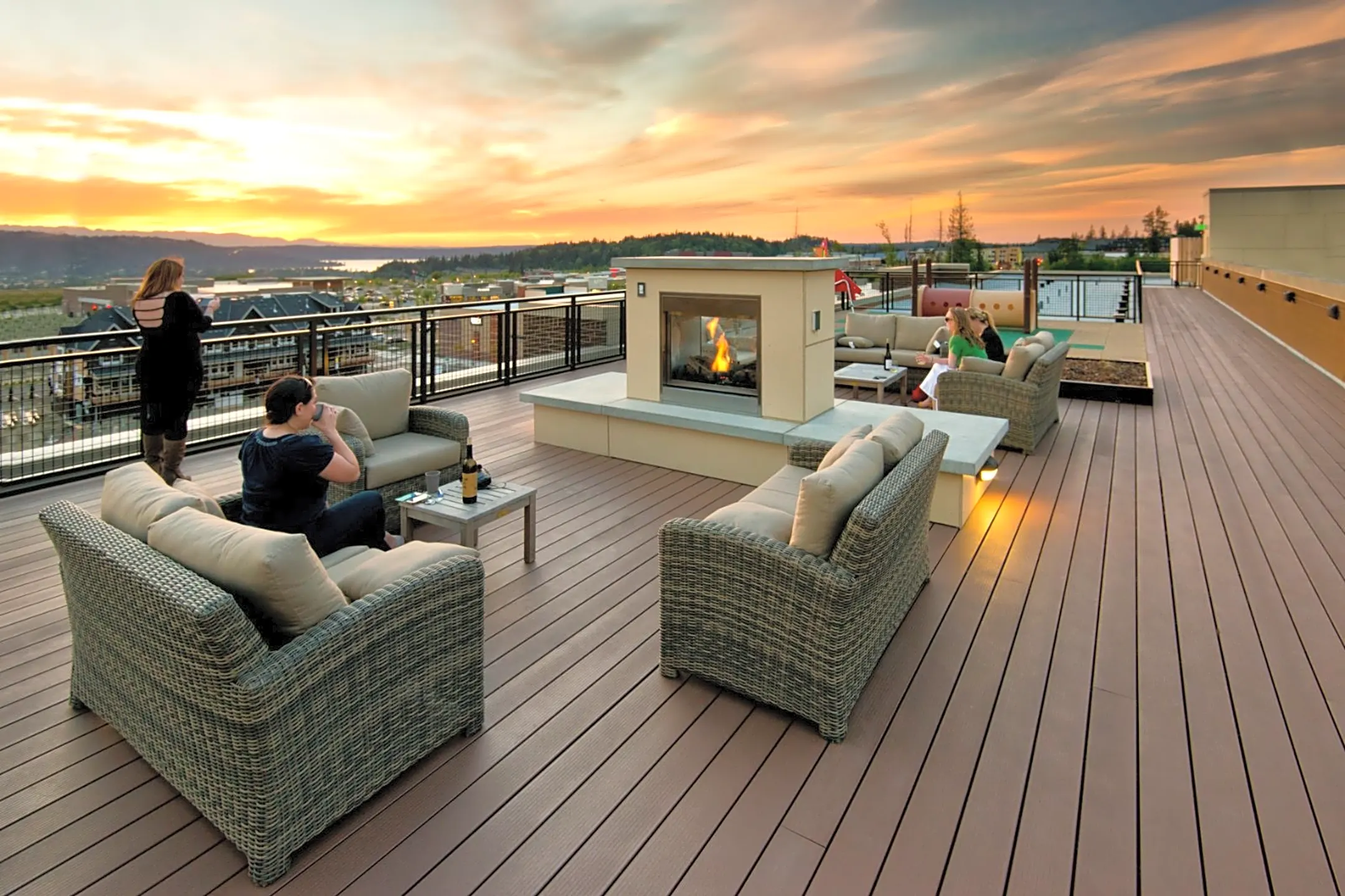 Patio / Deck - Discovery Heights - Issaquah, WA