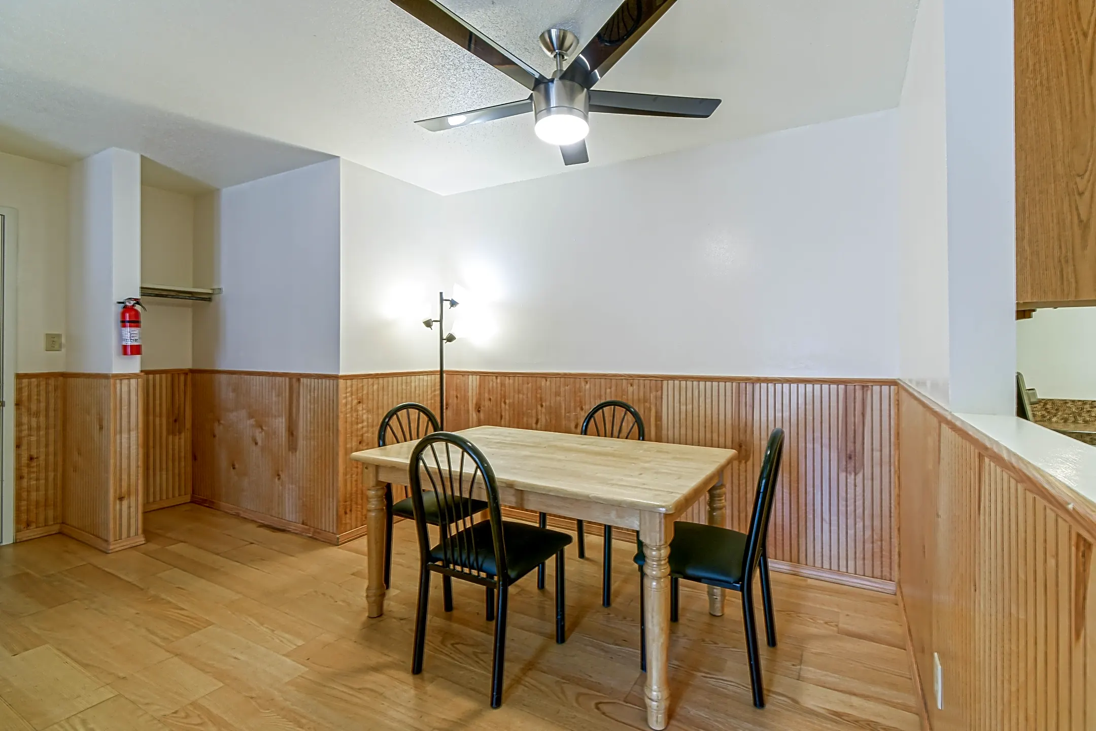Dining Room - Pfeffer Apartments - Champaign, IL