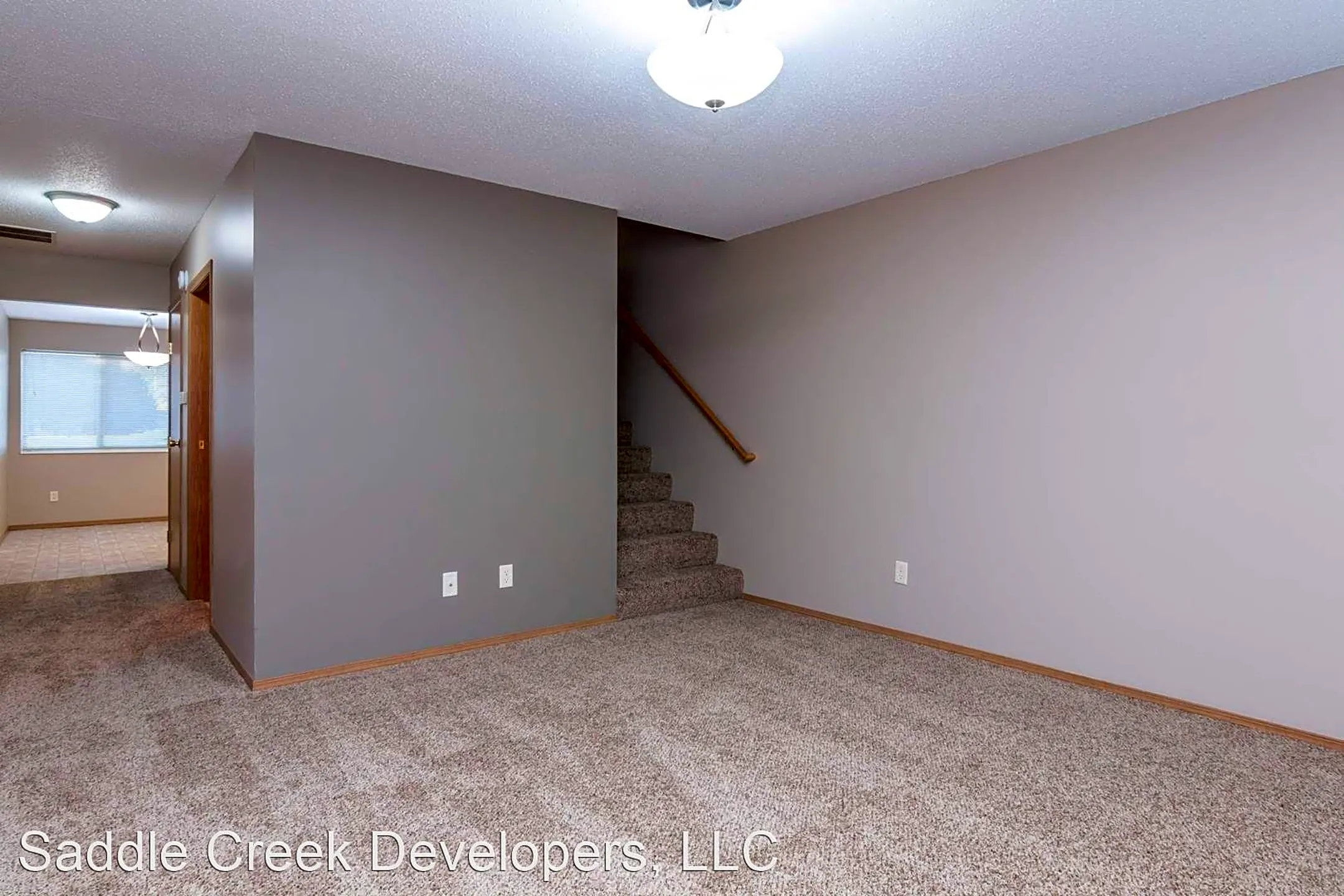 Saddle Creek Townhomes - Sioux Falls, SD