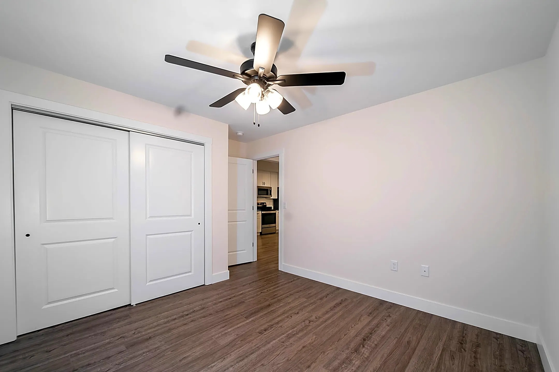 Cambridge Park Apartments 2828 S Nettleton Ave Springfield, MO