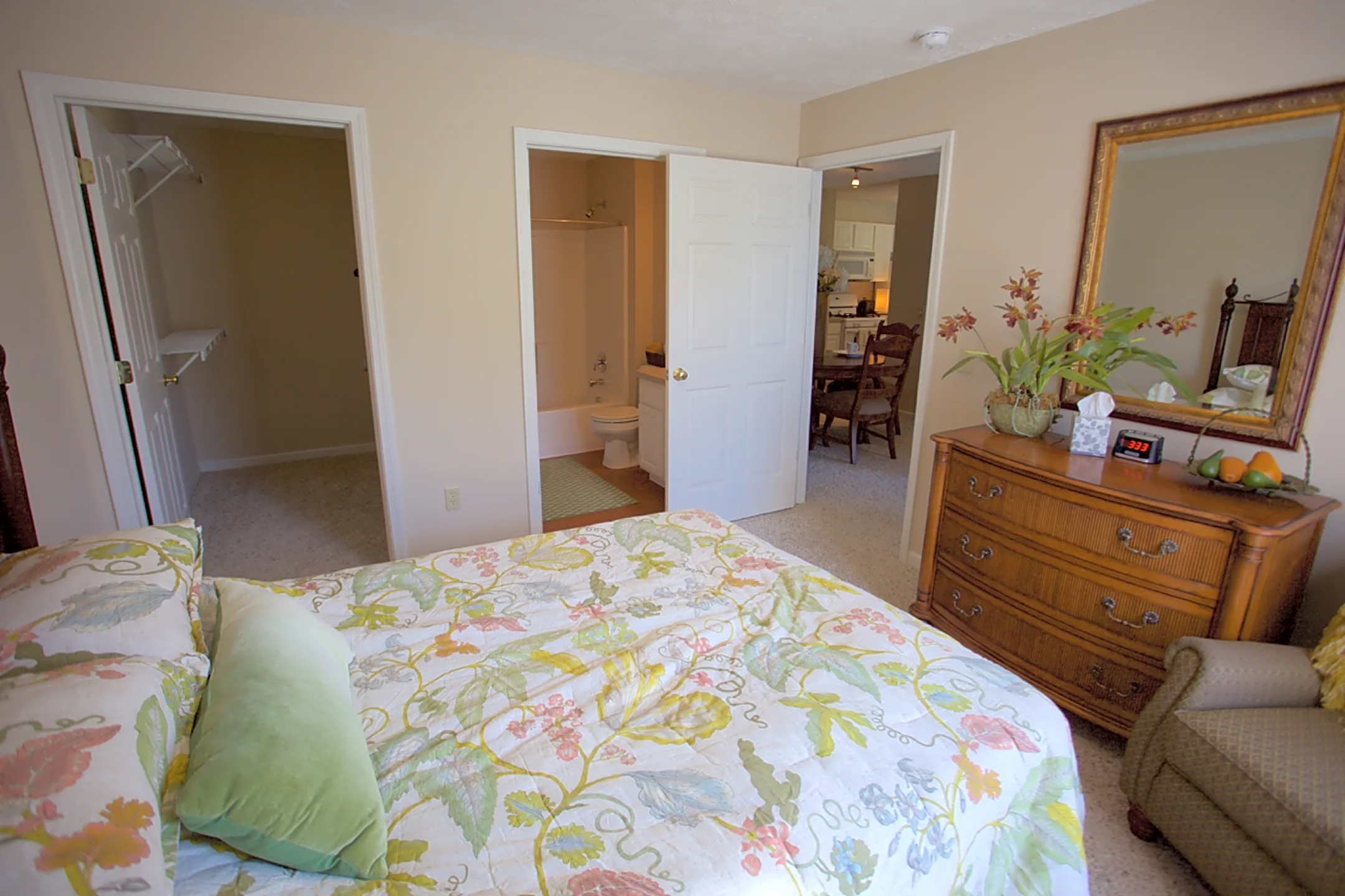 Somerset Apartments Avon Lake, OH 44012