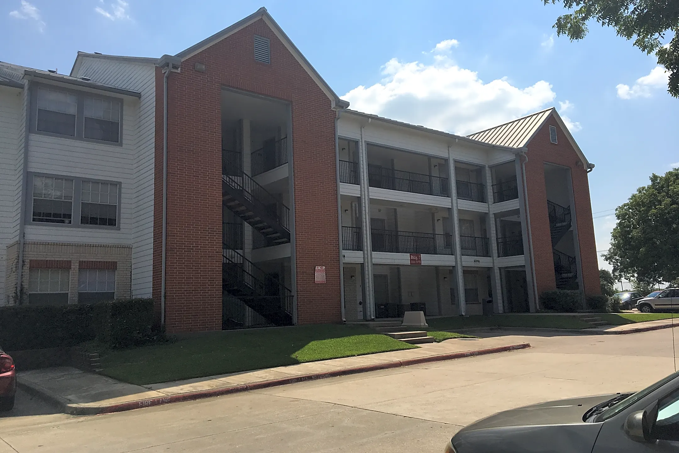 century-court-student-housing-5800-jupiter-rd-plano-tx-apartments-for-rent-rent