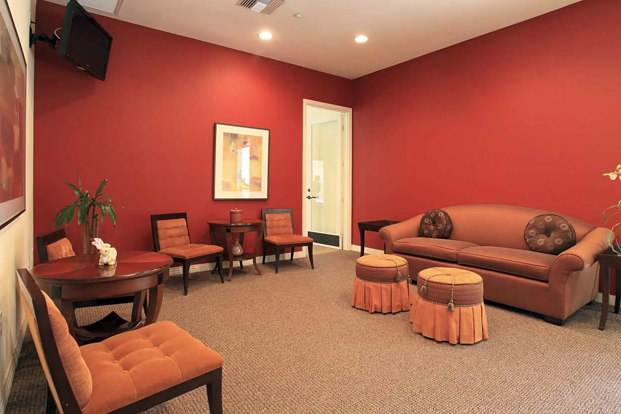 Clubhouse - Canyon Crest Luxury Apartments - Riverside, CA