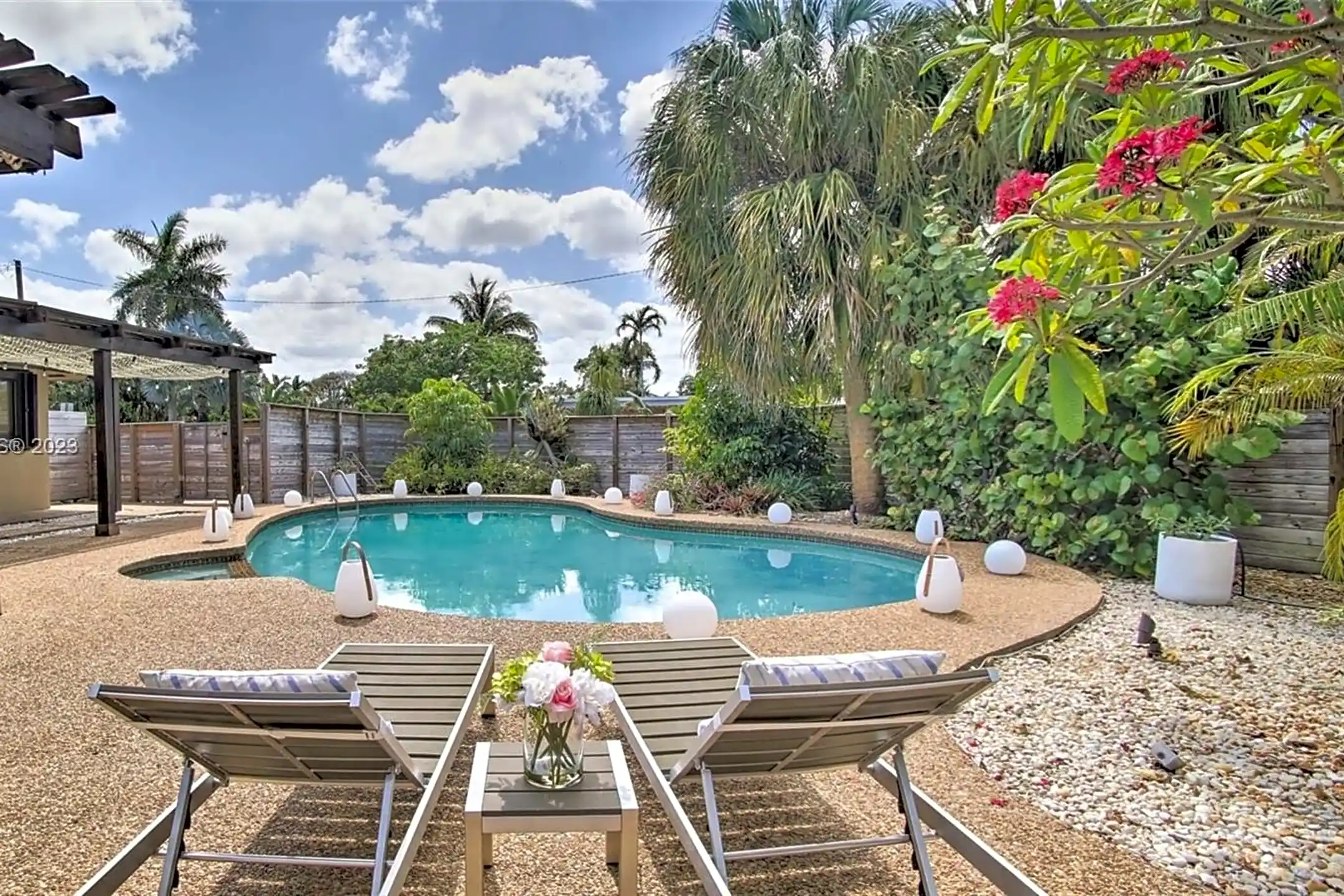Pool - 3444 NE 18th Ave - Oakland Park, FL
