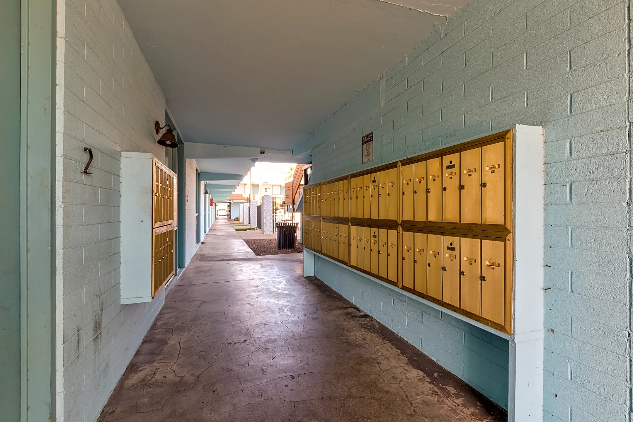 Elton Apartment Homes 2420 N 24th St Phoenix, AZ Apartments for