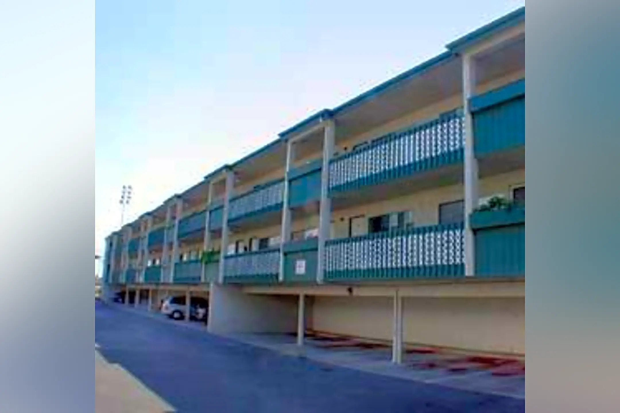 Brookstone Apartments 15421 Van Buren St Midway City, CA Apartments