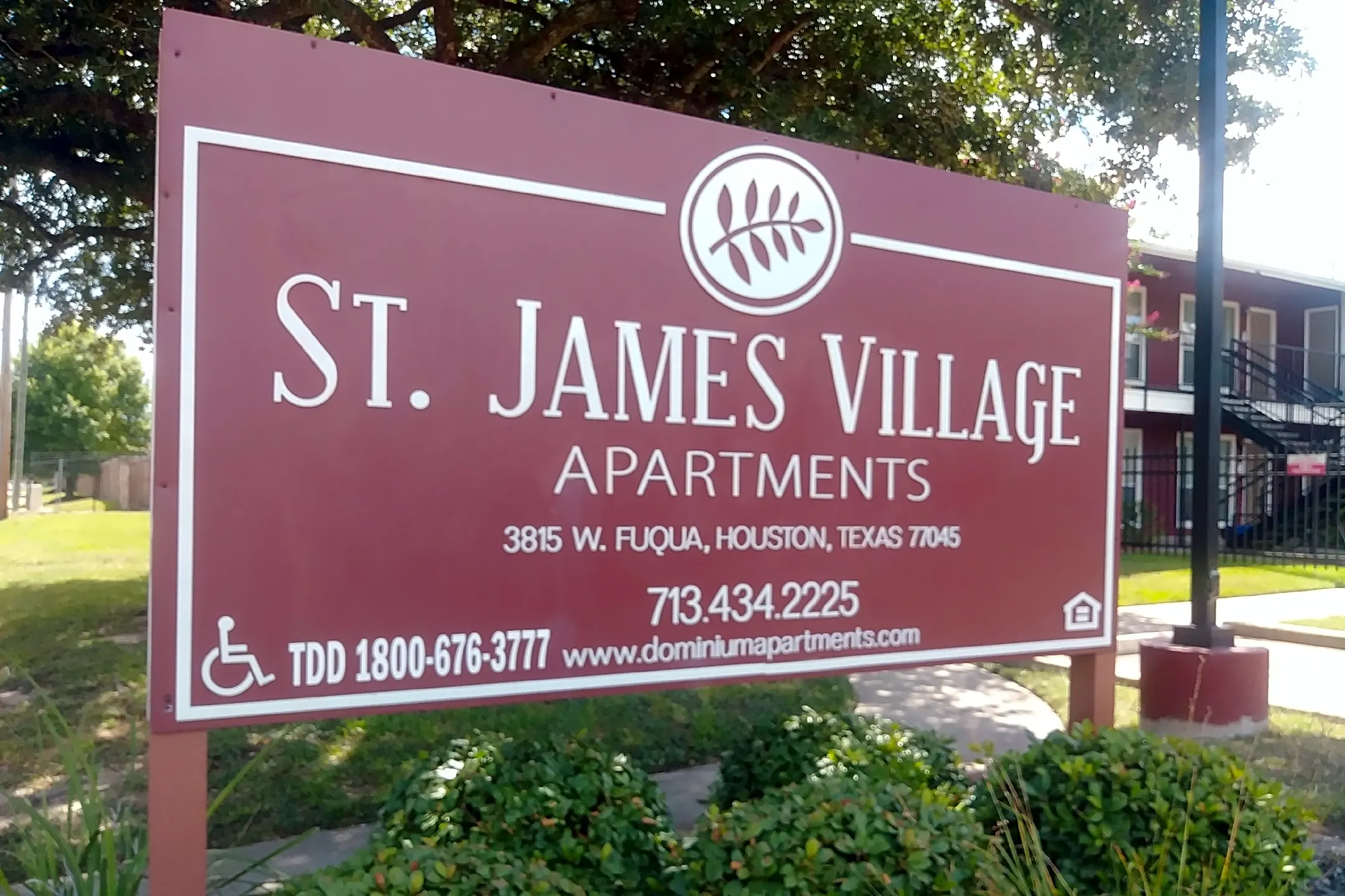 St. James Village Apartments - 3815 W Fuqua St | Houston, TX Apartments 