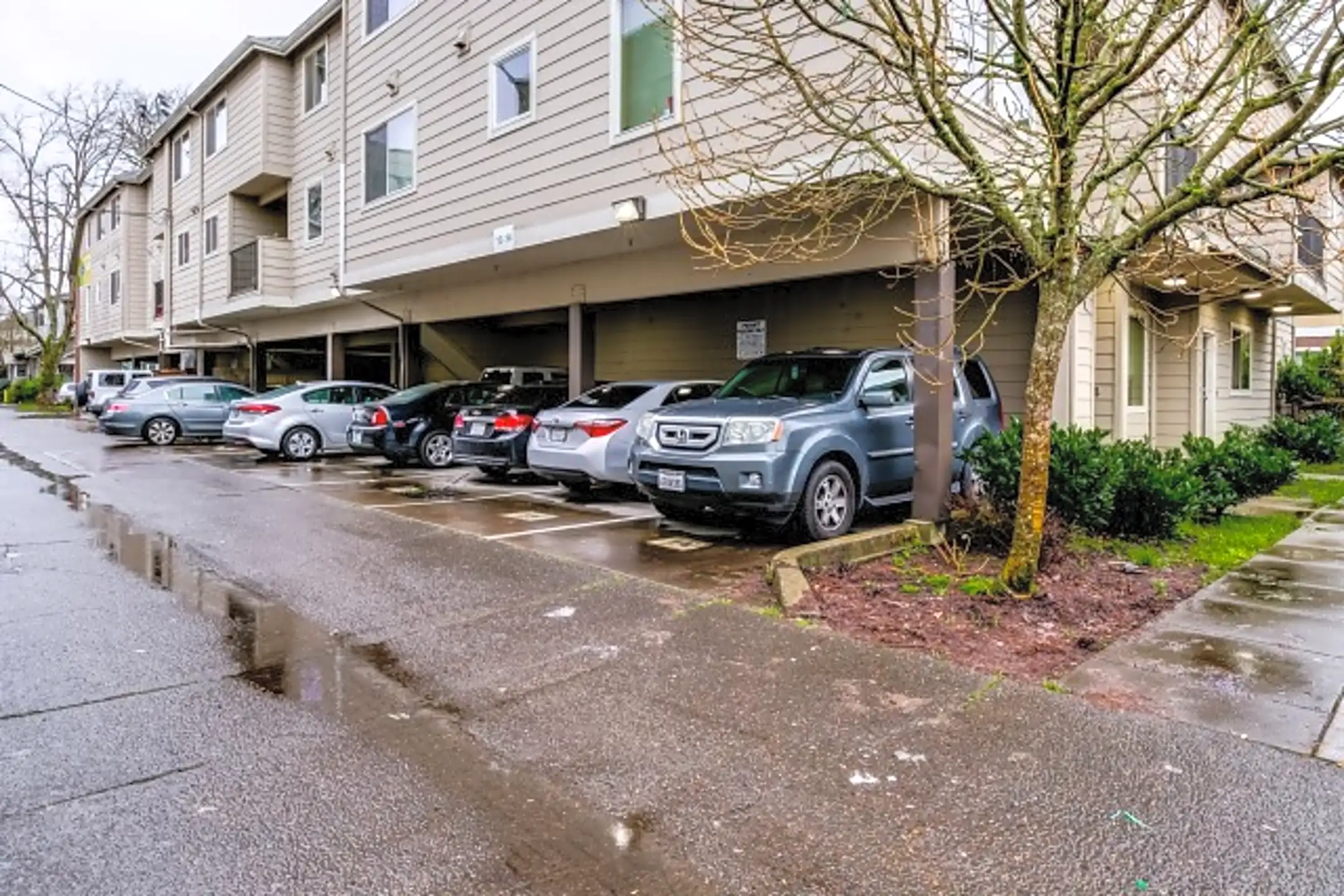 The Duck Flats Student Housing 945 Patterson St Eugene, OR