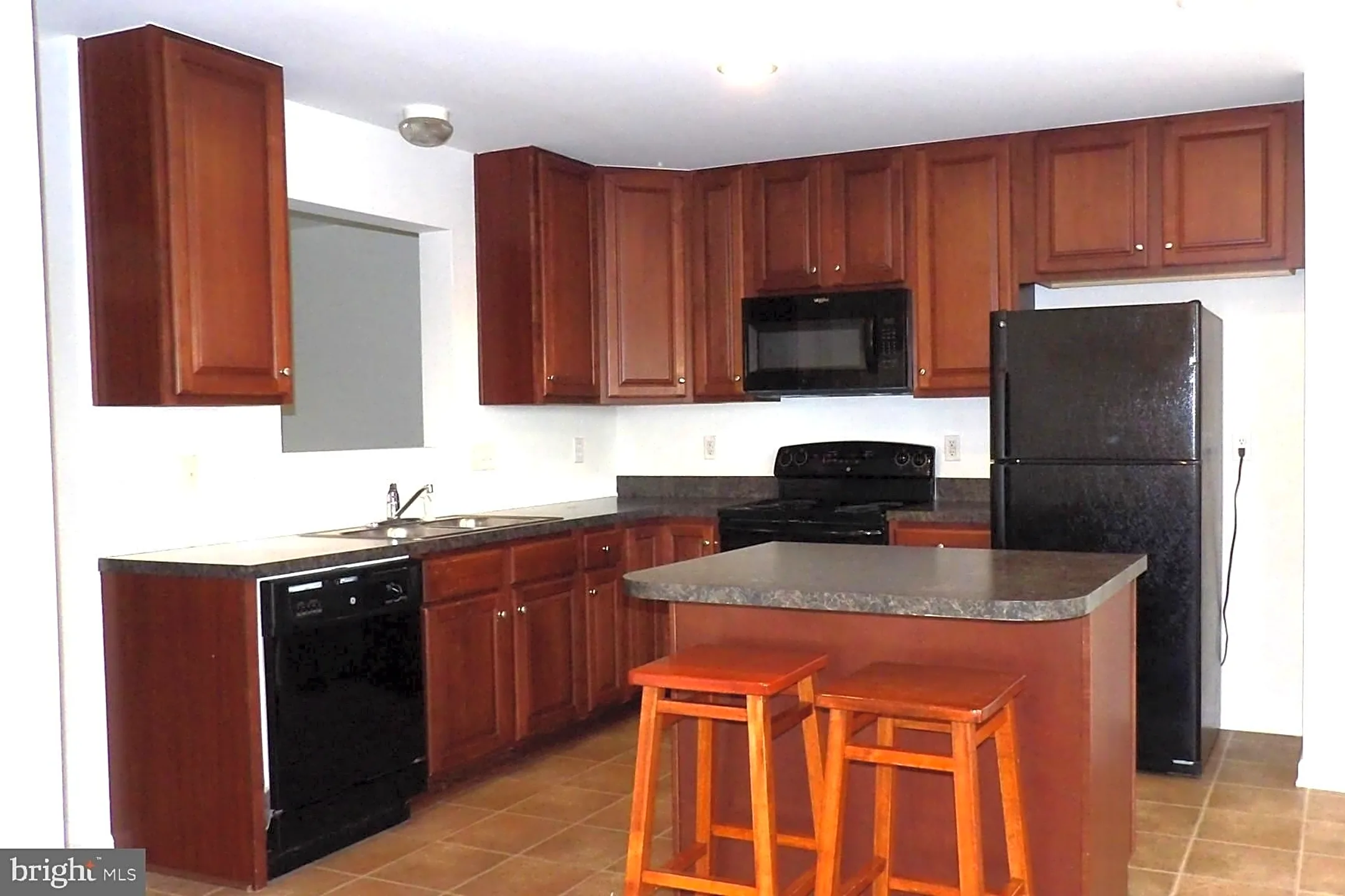 192 Rumbling Rock Rd Hedgesville, WV Townhomes for Rent Rent.