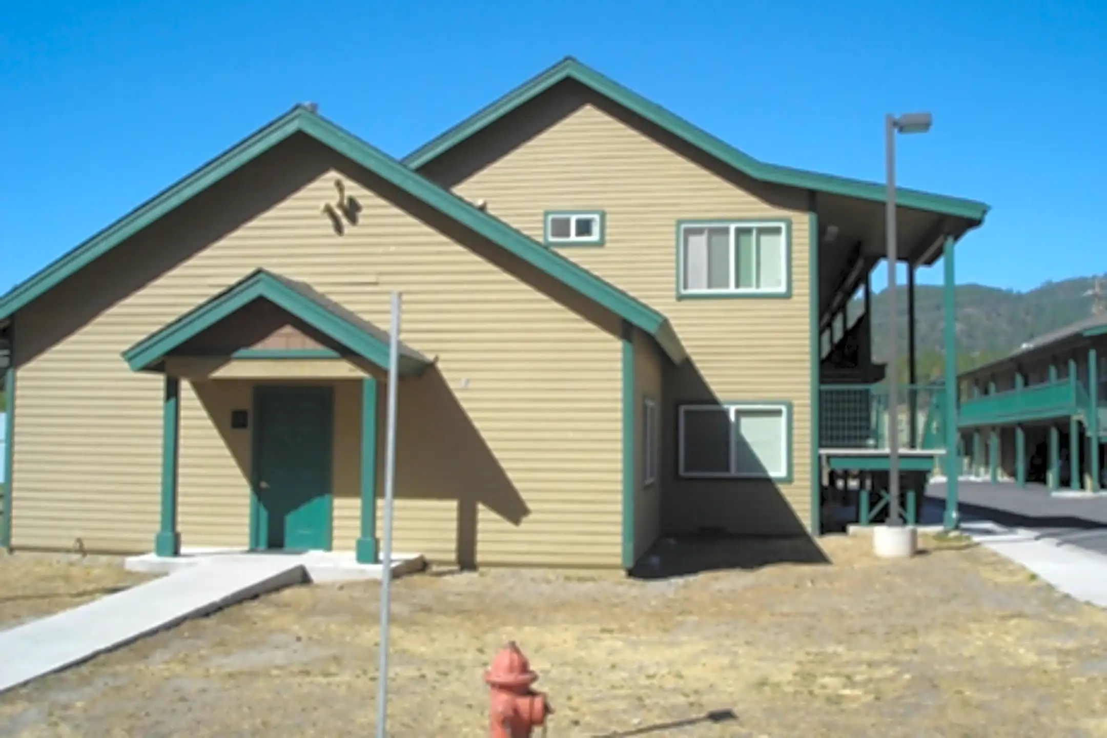 Meadowbrook Apartments 134 Kahle Dr Stateline, NV Apartments for