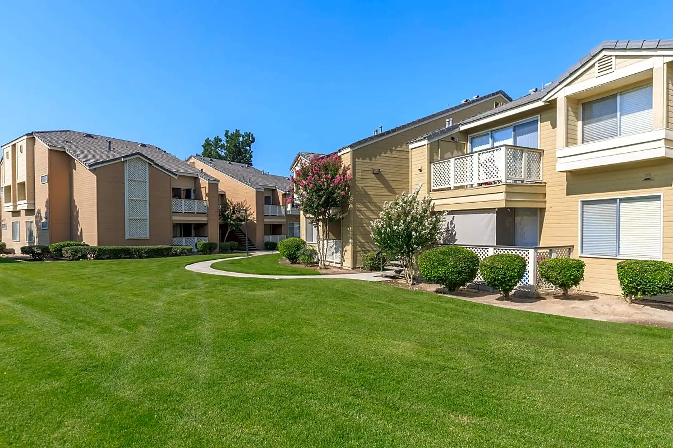 The Springs Apartment Homes Bakersfield, CA 93311