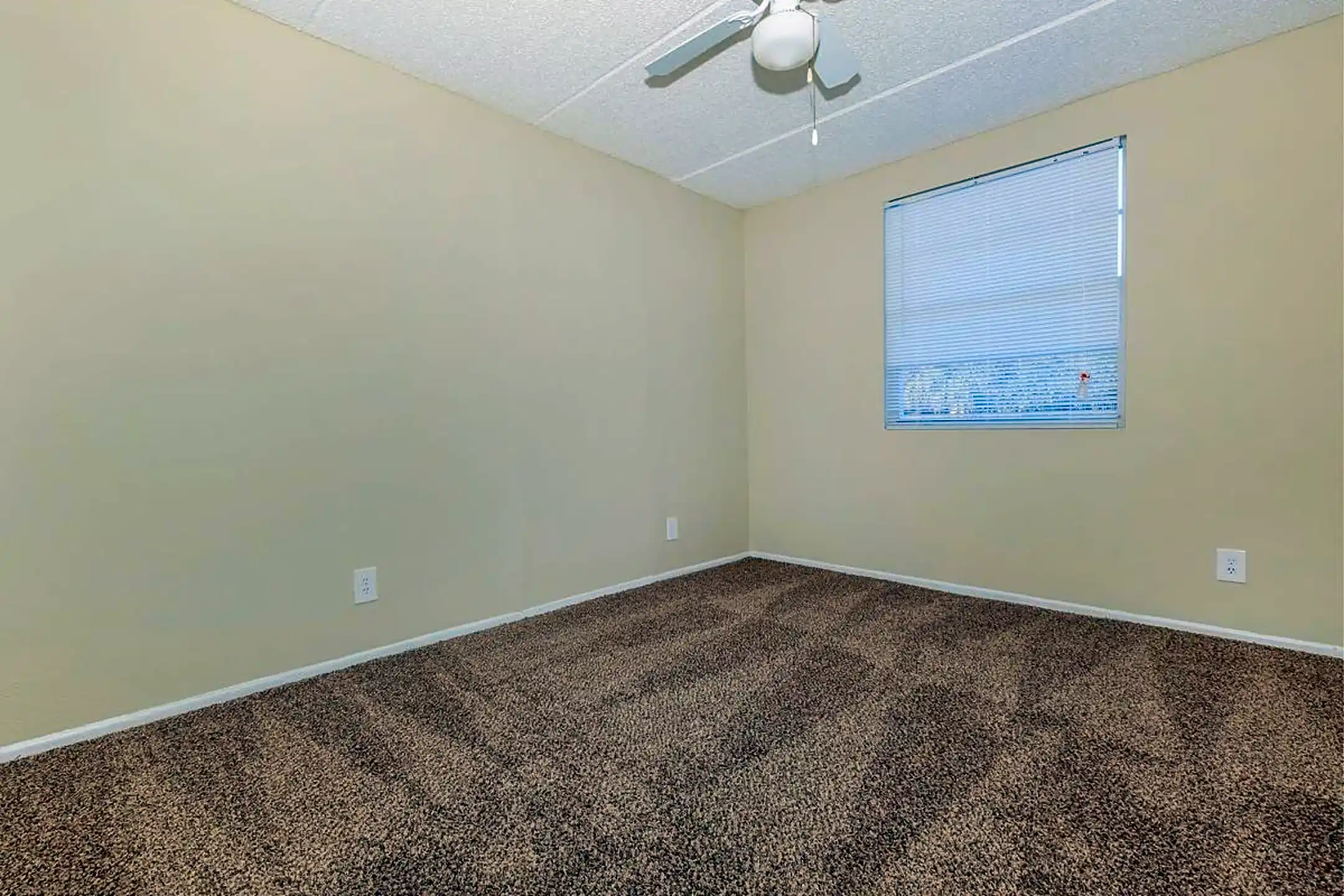 Riverview Apartments Jacksonville, FL 32216