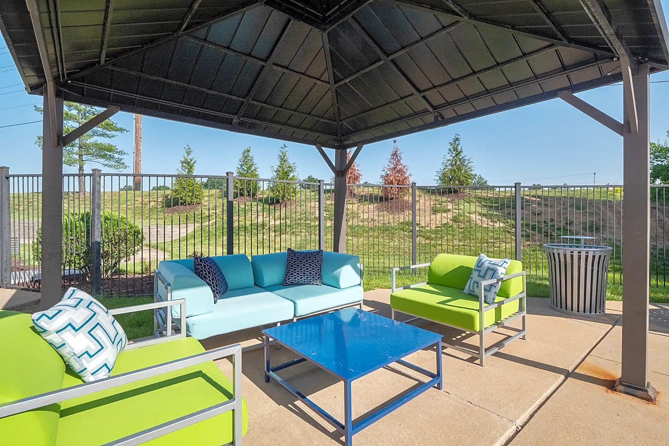 Ashwood Apartments 1360 Park Ashwood Dr Saint Charles, MO