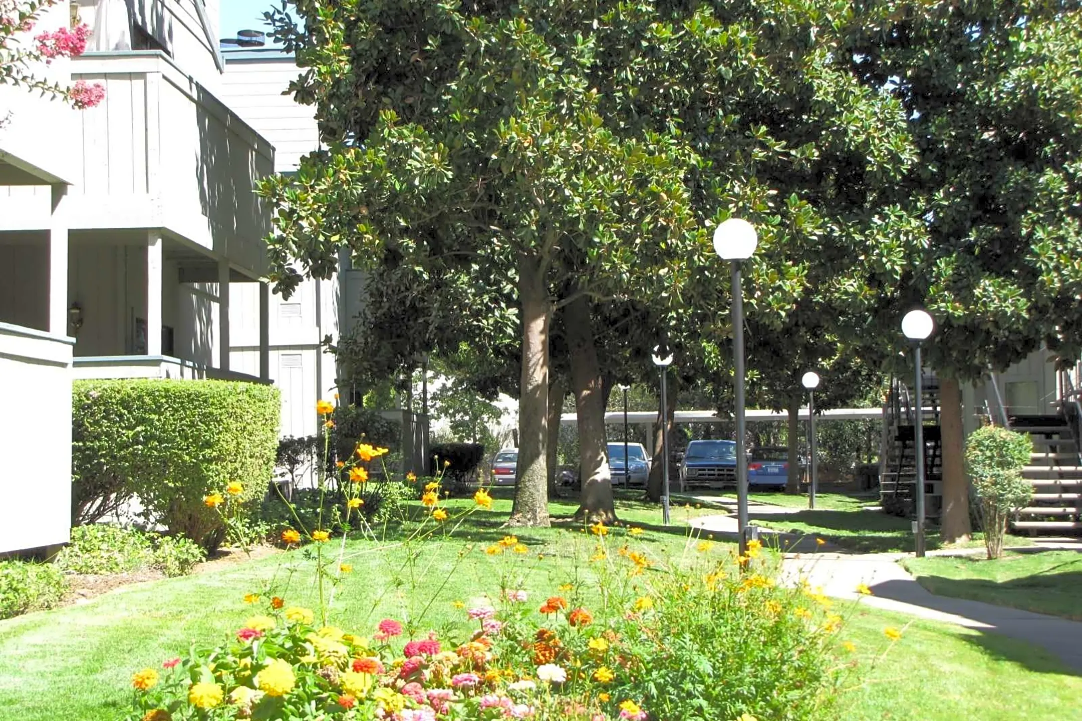 Willow Run Apartments - 5324 Marconi Ave | Carmichael, CA for Rent | Rent.