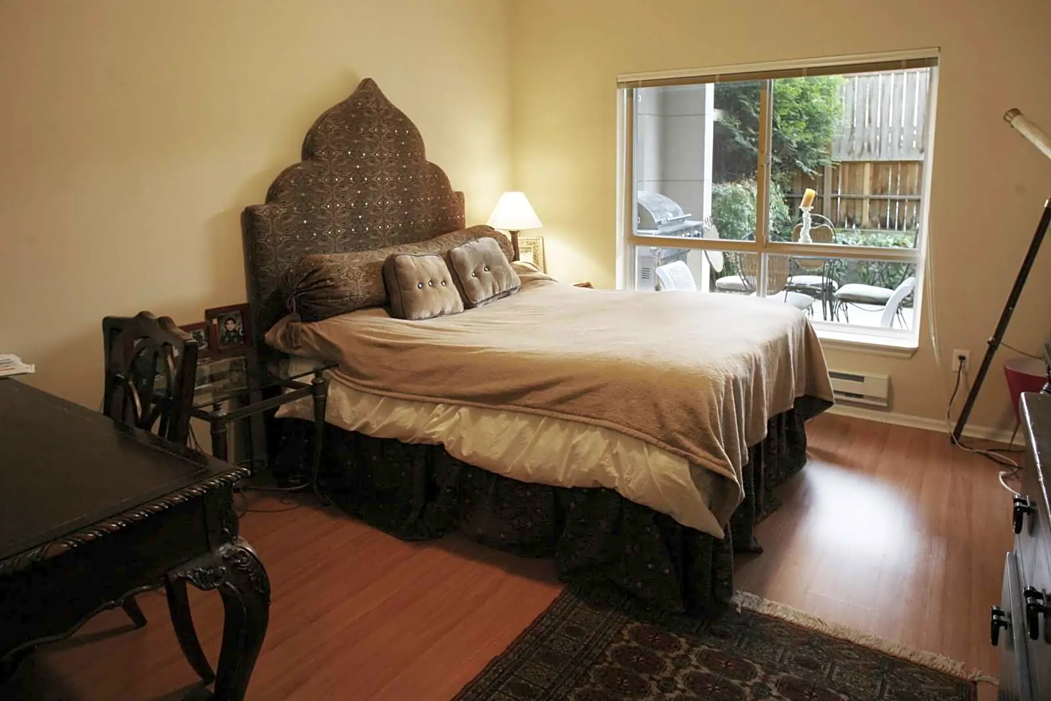 Bedroom - Milano Apts. Homes - Bellevue, WA