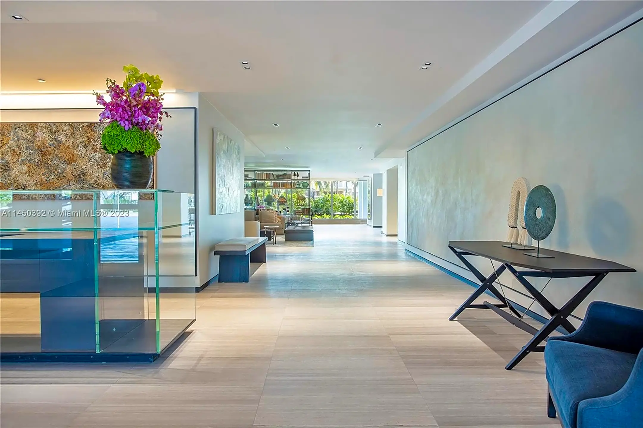 1081 W 48th St - Miami Beach, FL