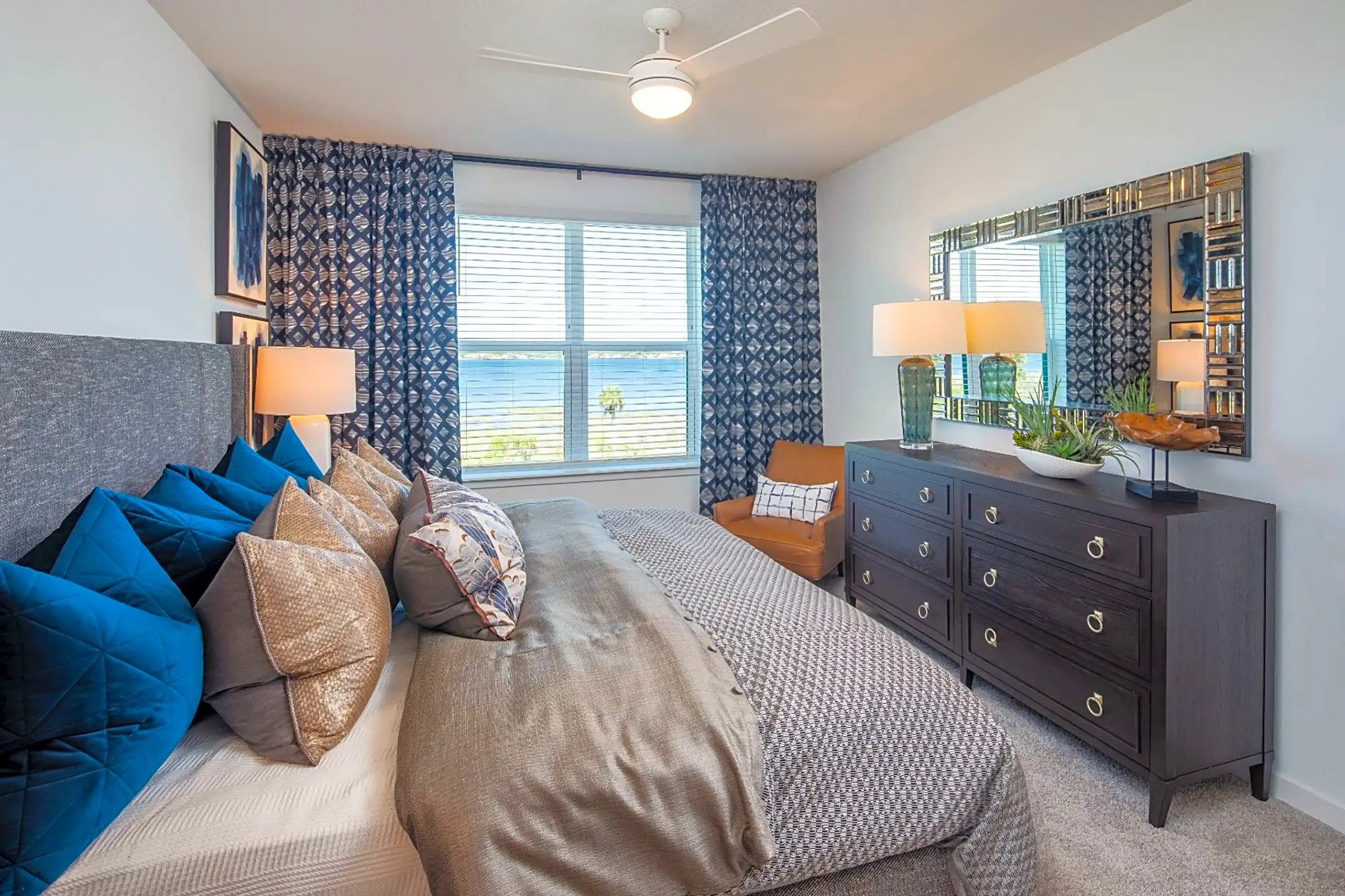 Jefferson Sand Lake 6265 Sand Lake Vista Drive Orlando, FL