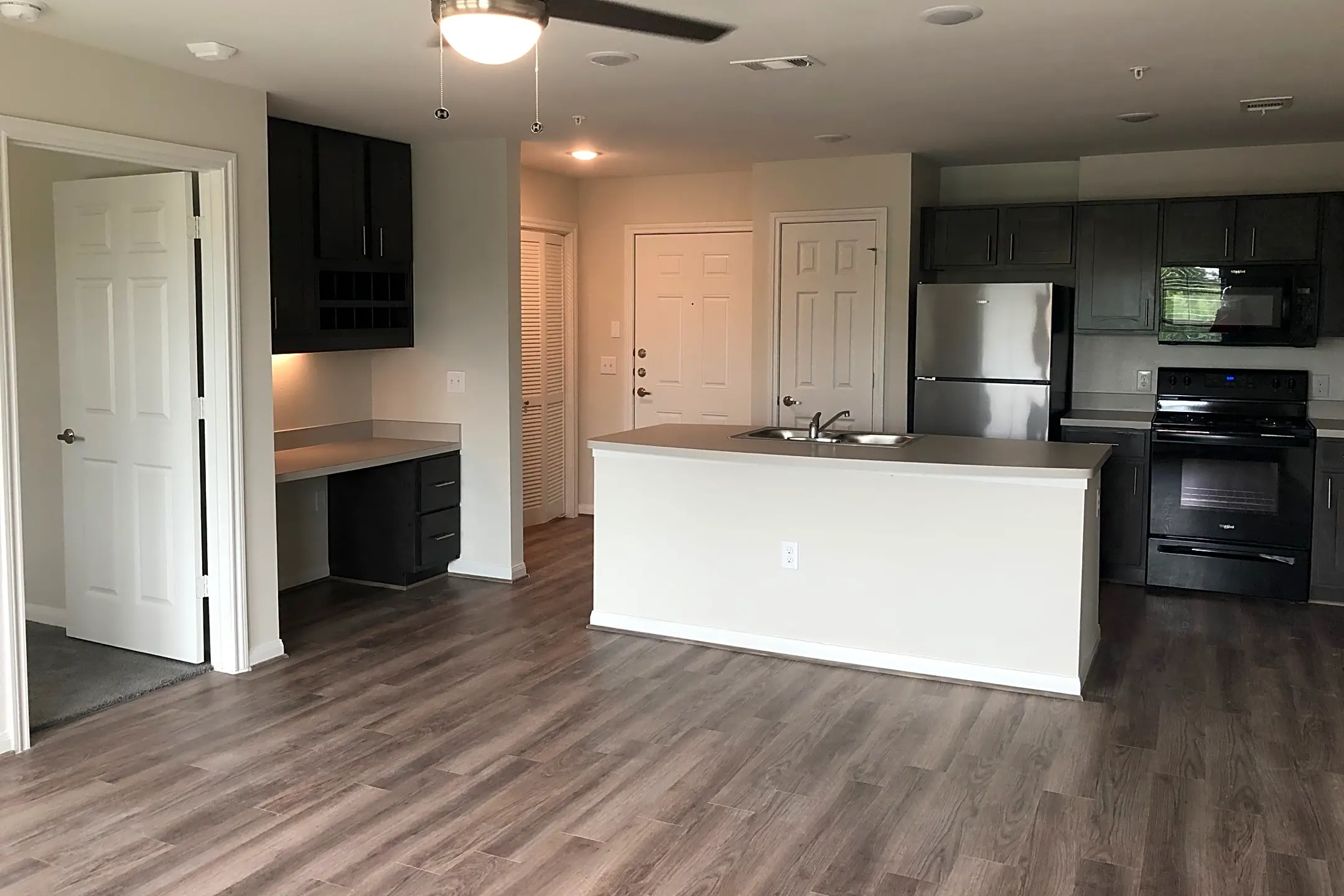 The Huntington At College Station Apartments - College Station, TX 77845