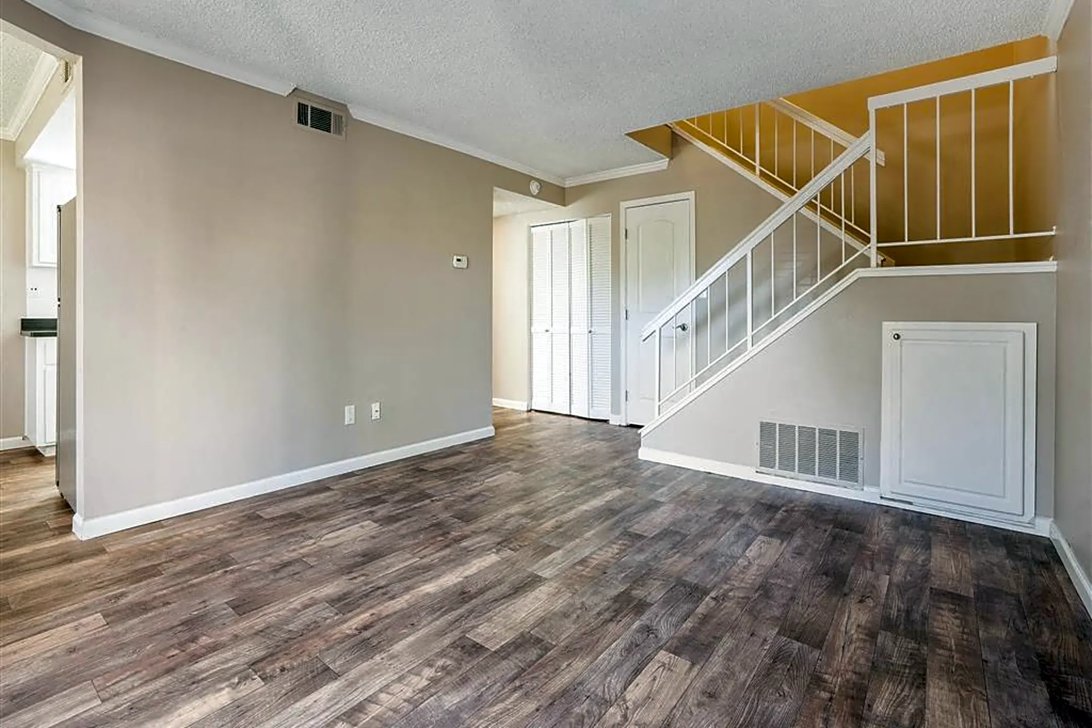 Ridgecrest Apartments 3430 Vista Oaks Dr Martinez, CA Apartments