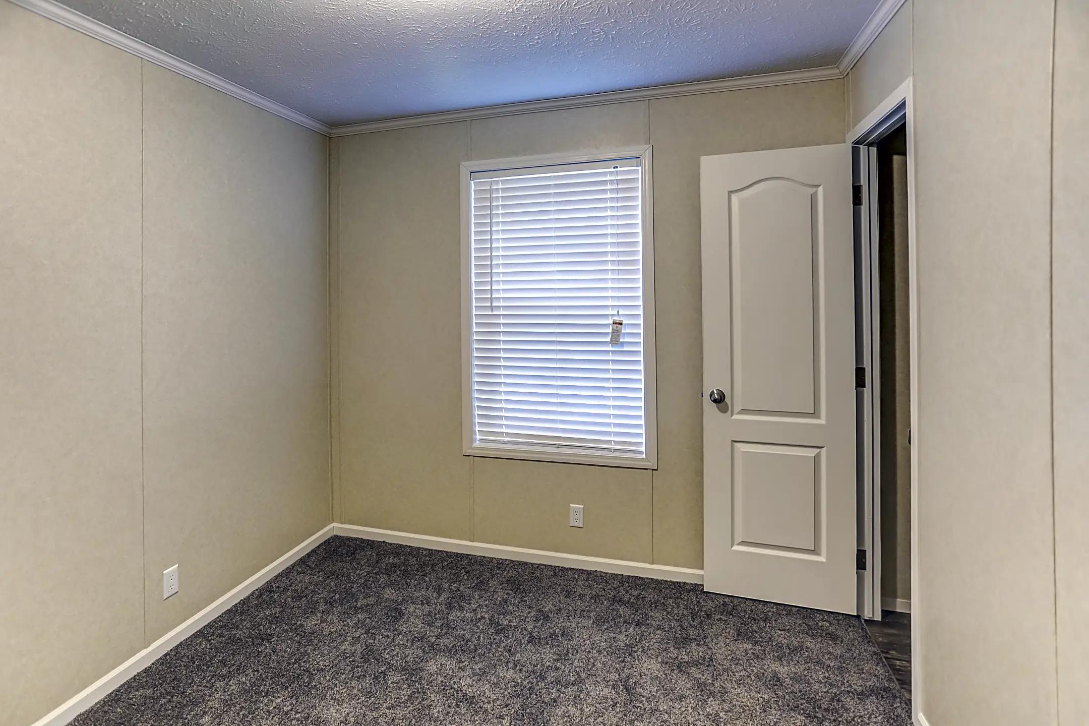 Village Green 1434 Fallcreek Drive Mishawaka, IN Houses for Rent