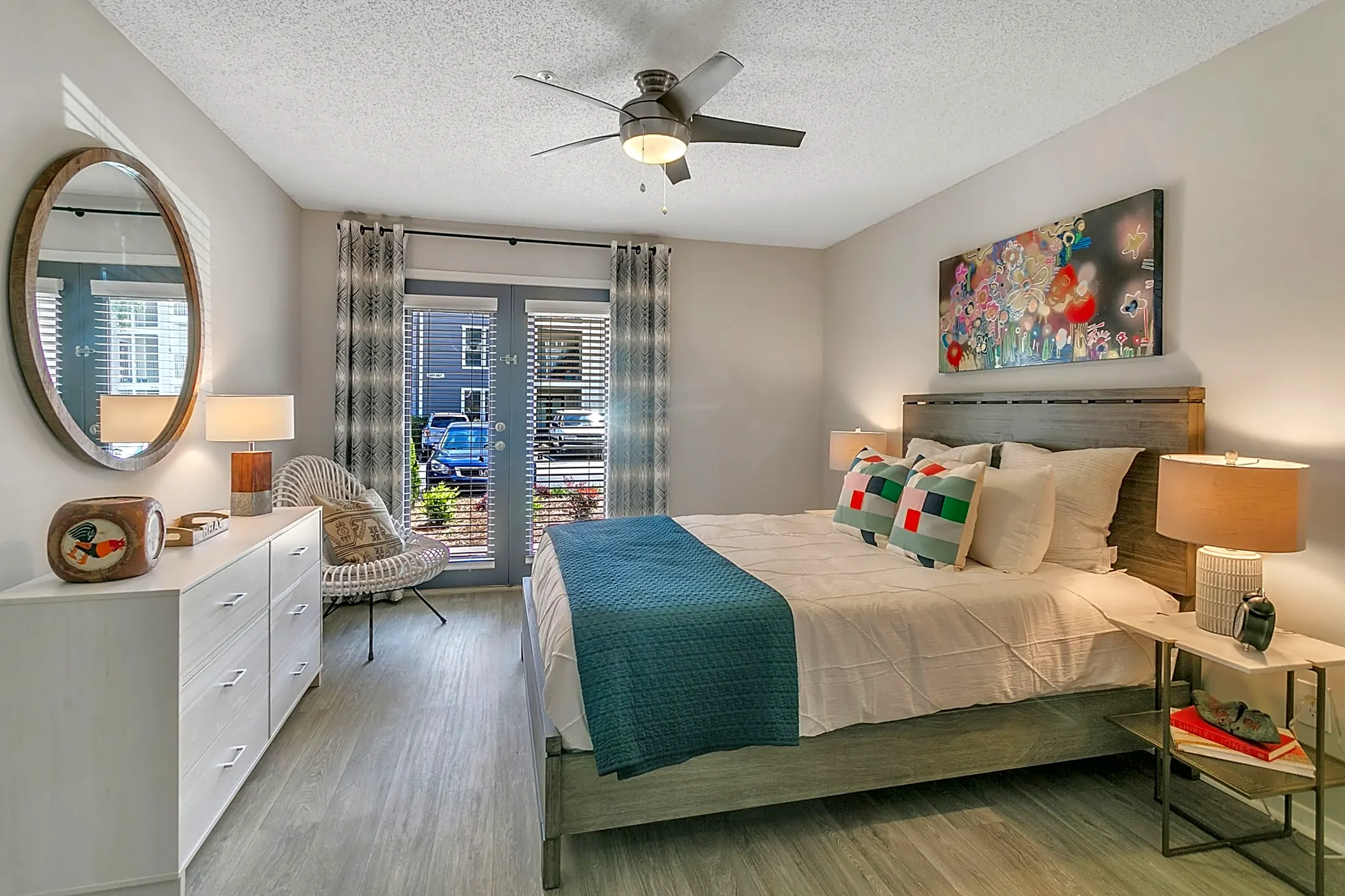 Living Room - The Clarion Apartments - Decatur, GA